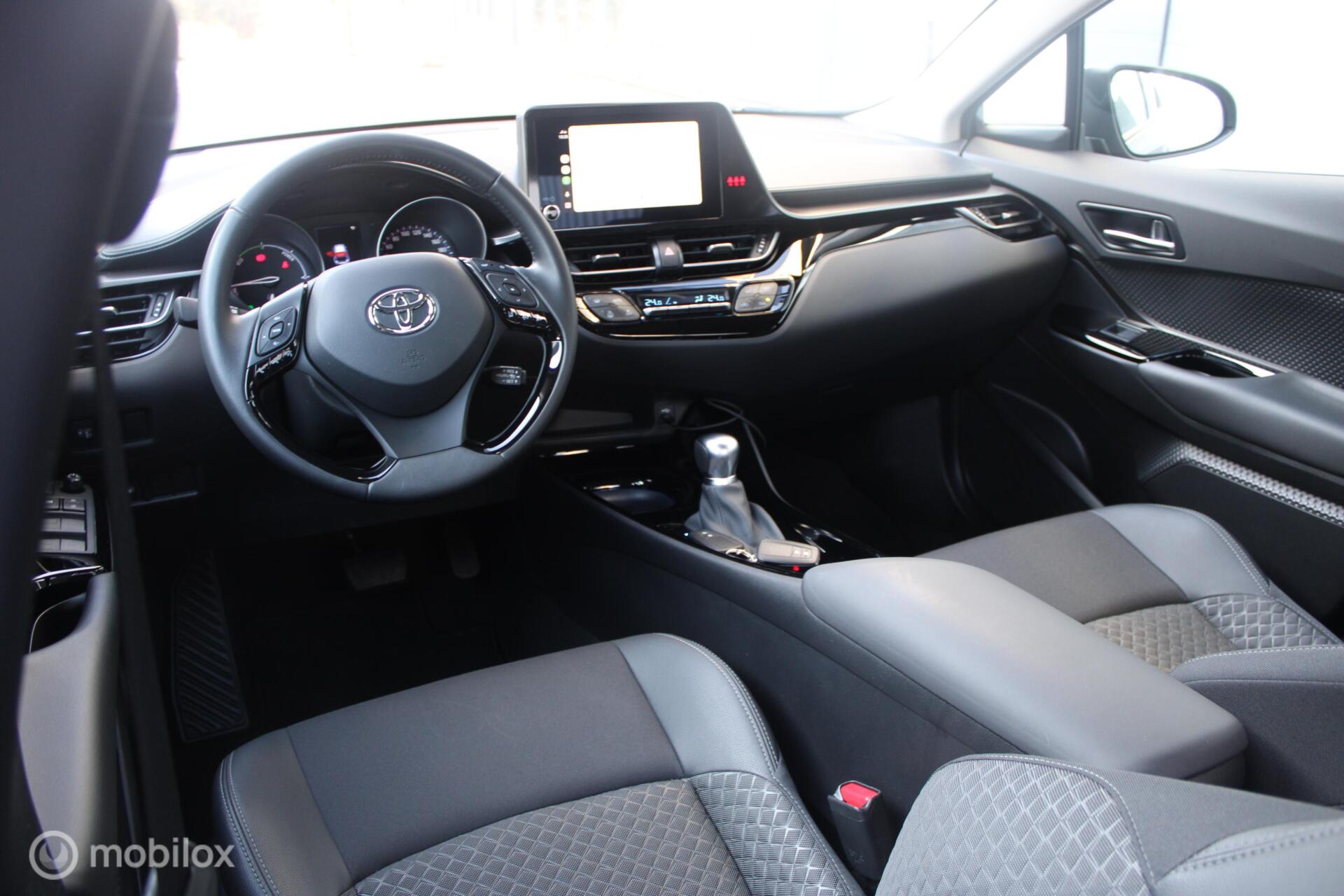 Foto van Toyota Toyota C-hr