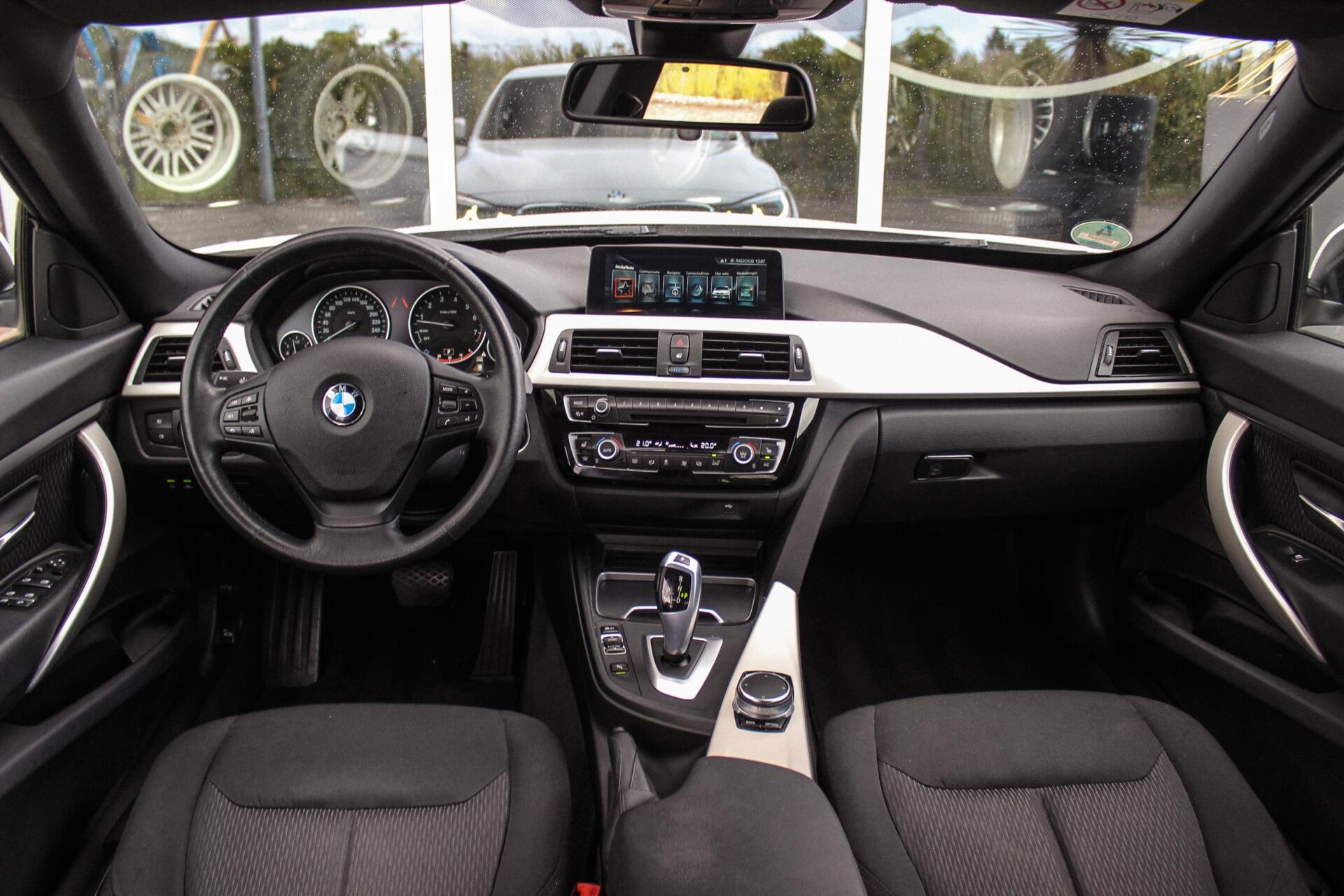 Foto van BMW 320i
