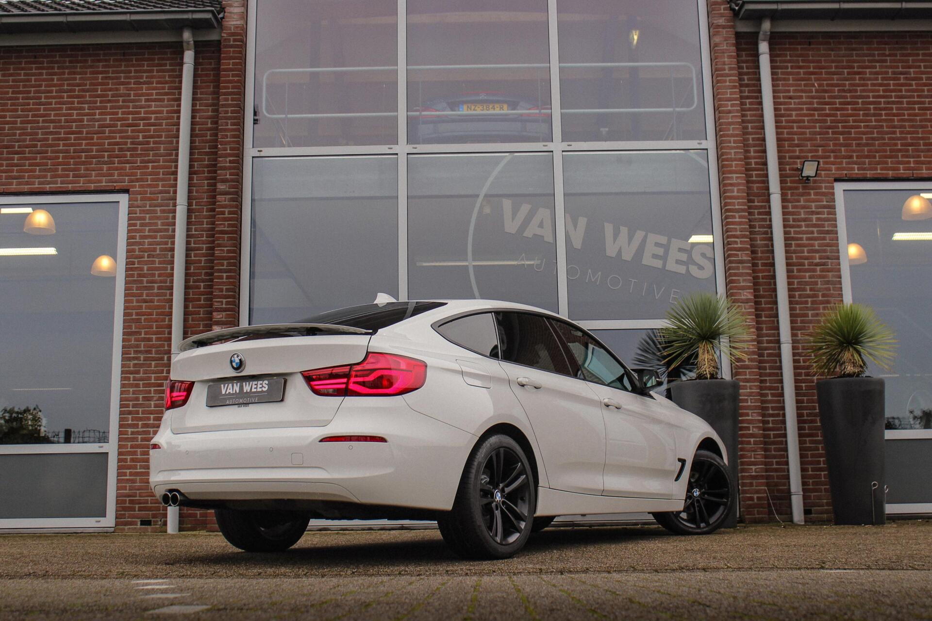 Foto van BMW 320i