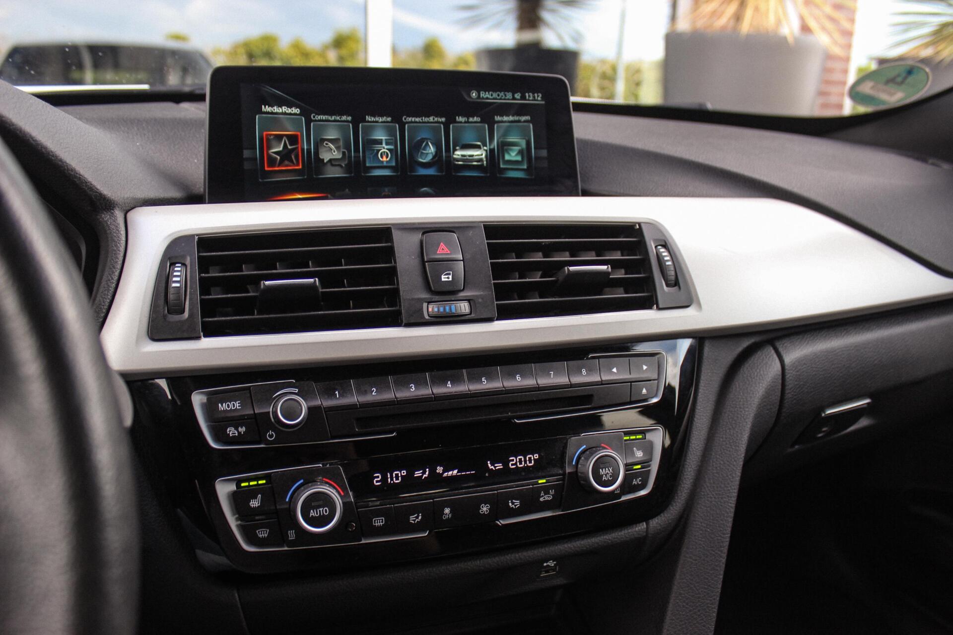 Foto van BMW 320i