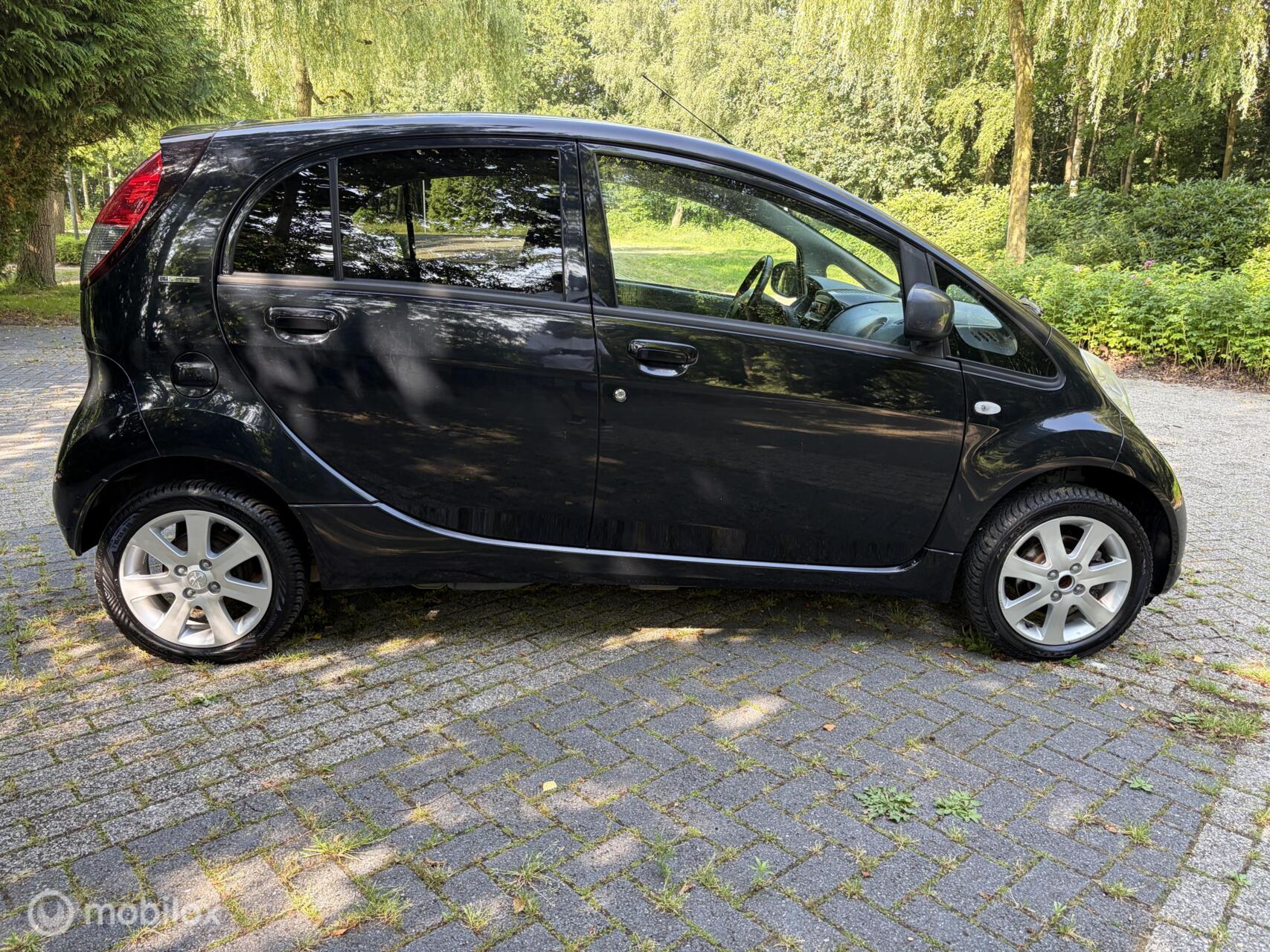 Foto van Peugeot Ion