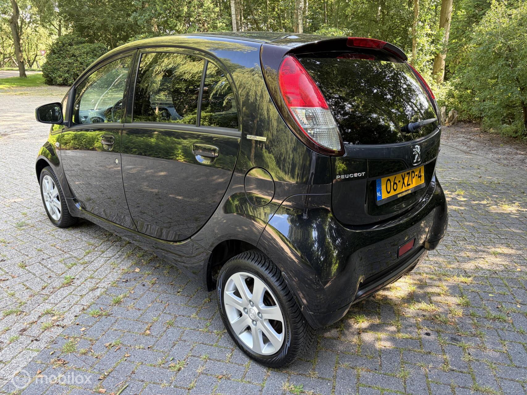 Foto van Peugeot Ion