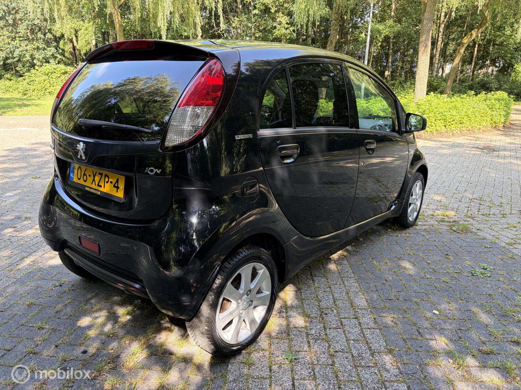 Foto van Peugeot Ion