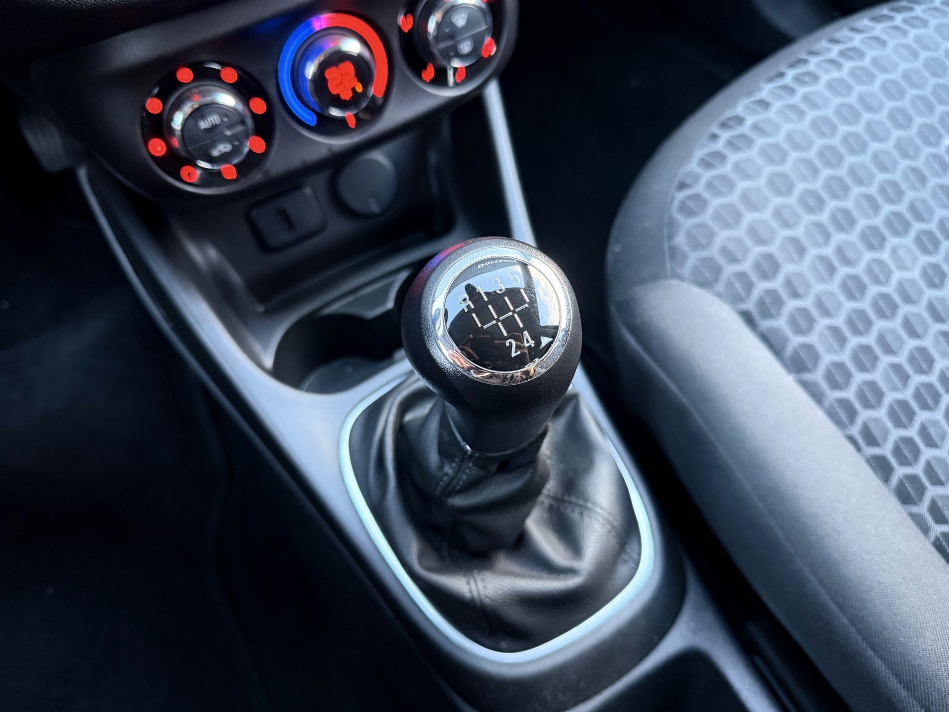 Foto van Opel Corsa-e