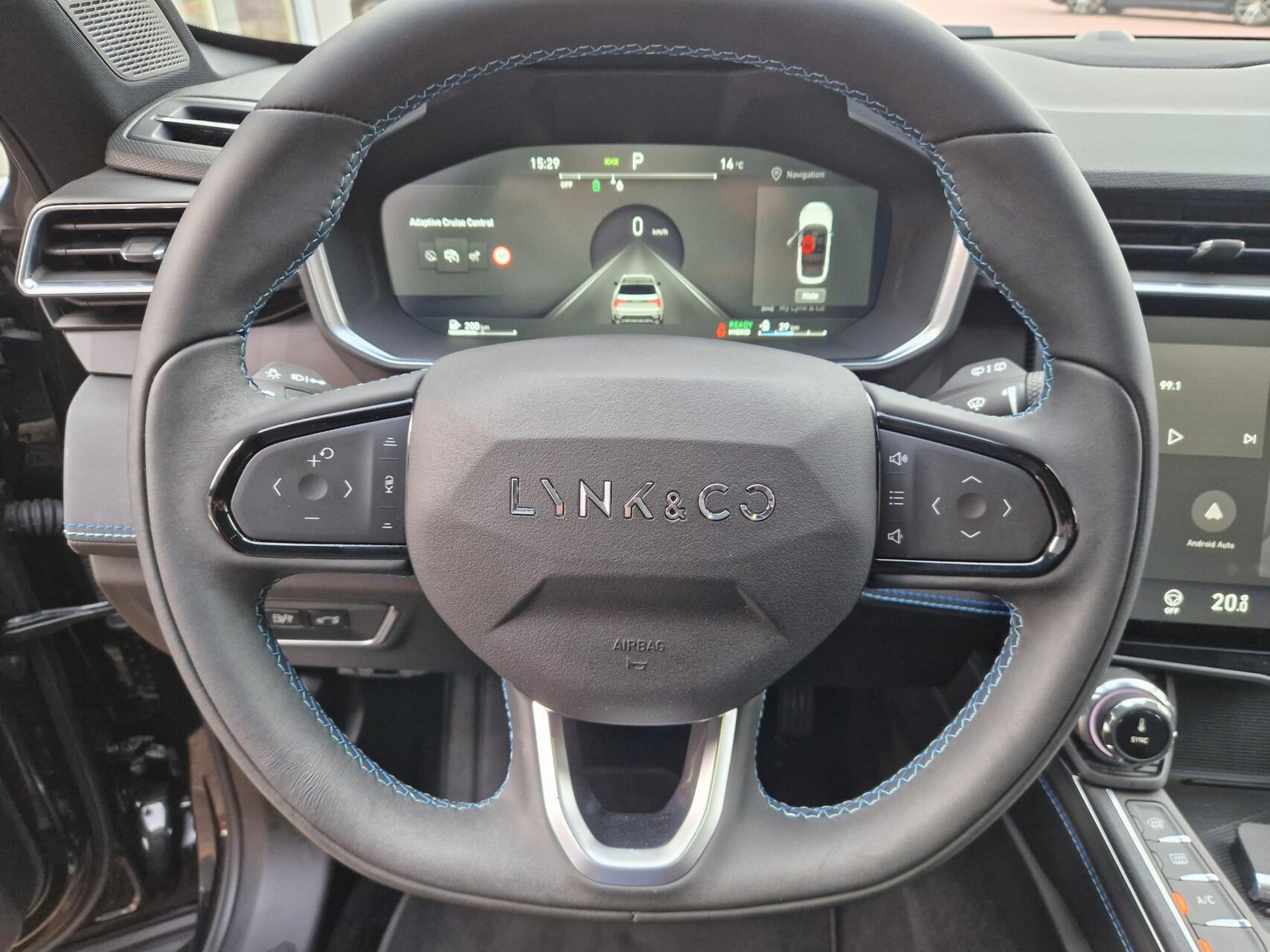 Foto van Lynk&co LYNK & Co 01