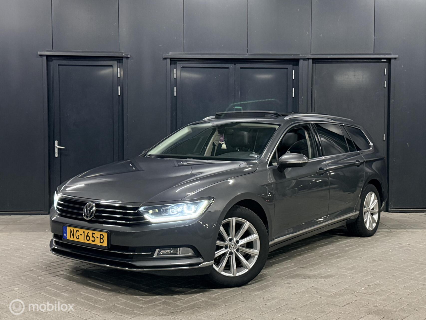 Volkswagen Passat 2.0 TDI/pdc/pano/digital/leder 2016 - voorkant