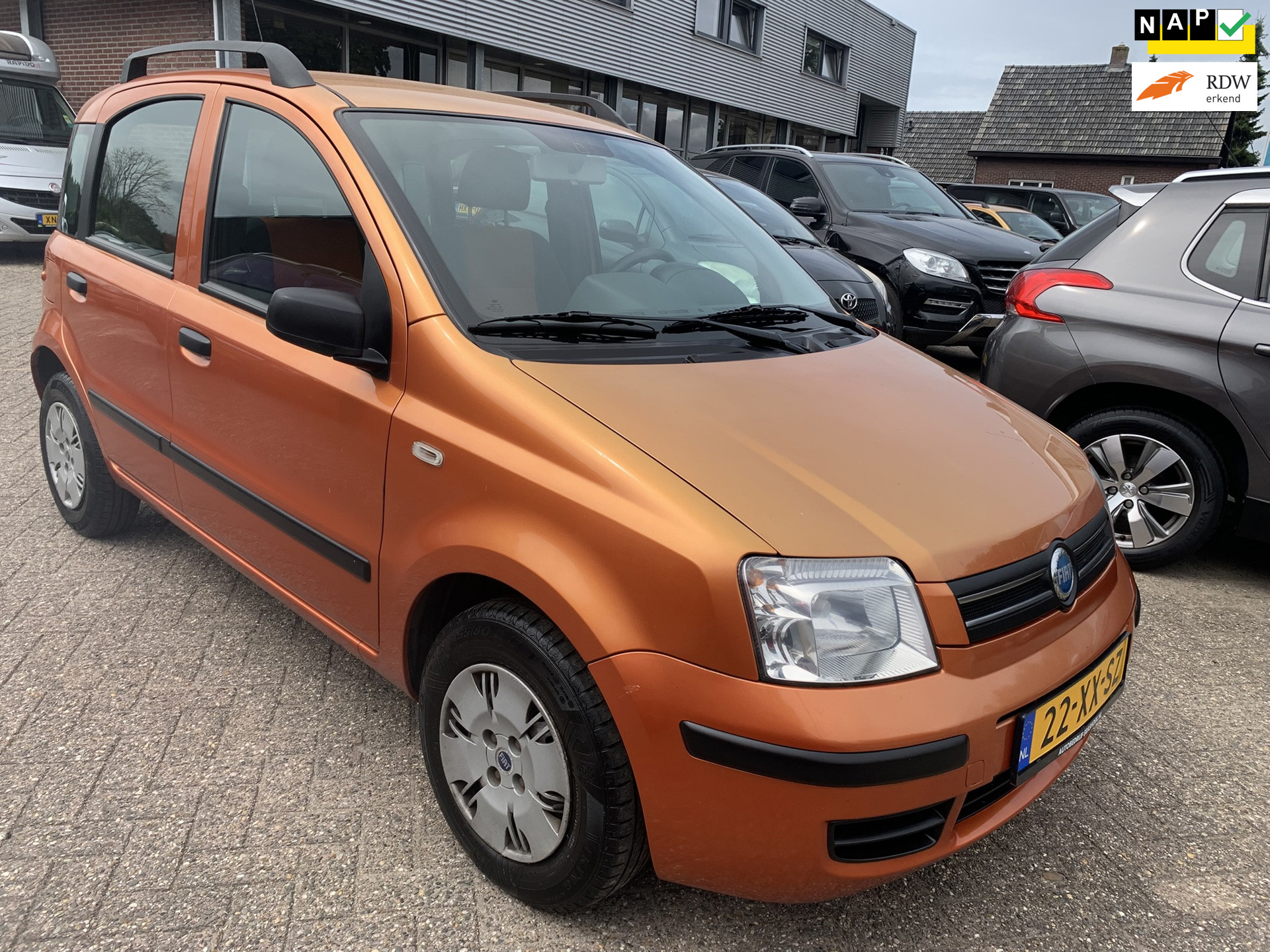 Fiat Fiat Panda 1.2 Dynamic 2007 € 1650.- 1 JR. APK ,ZO MEE 2007 - voorkant