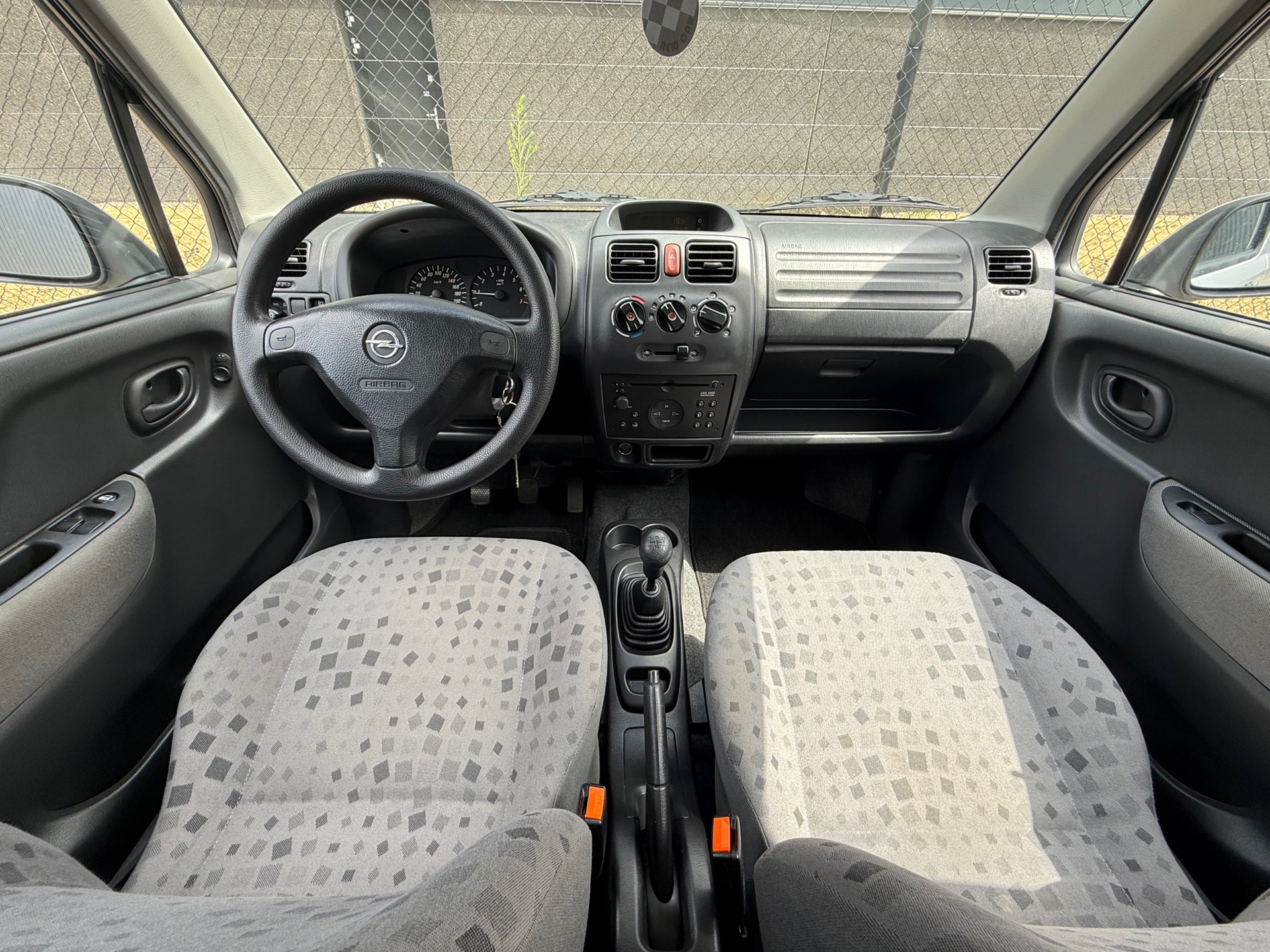 Foto van Opel Agila