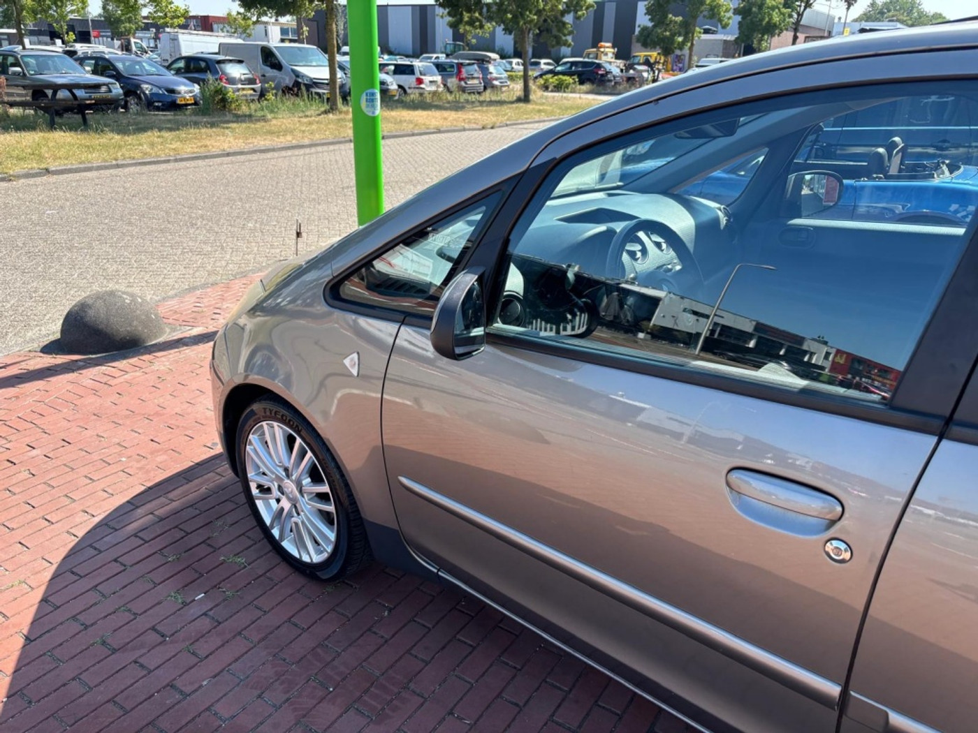 Foto van Mitsubishi Mitsubishi Colt