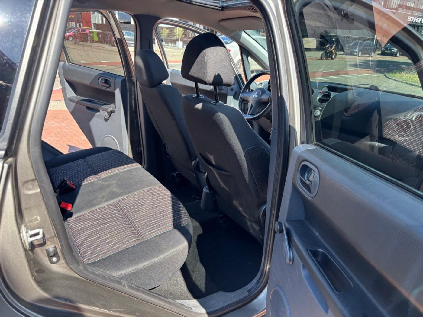 Foto van Mitsubishi Mitsubishi Colt
