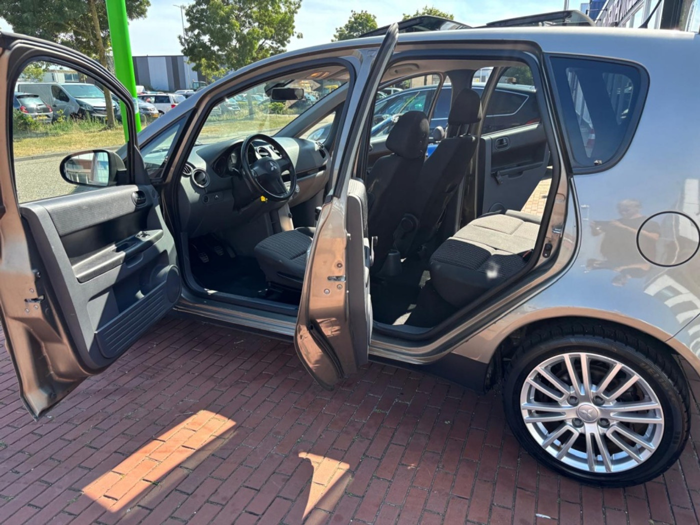 Foto van Mitsubishi Mitsubishi Colt