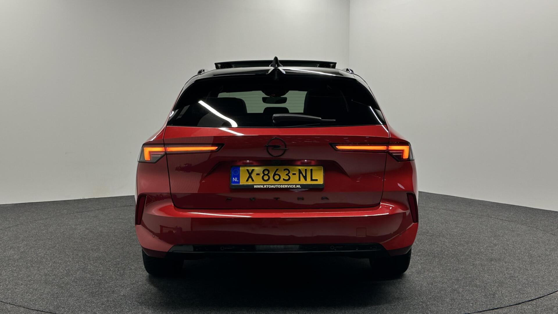 Foto van Opel Astra Sports Tourer