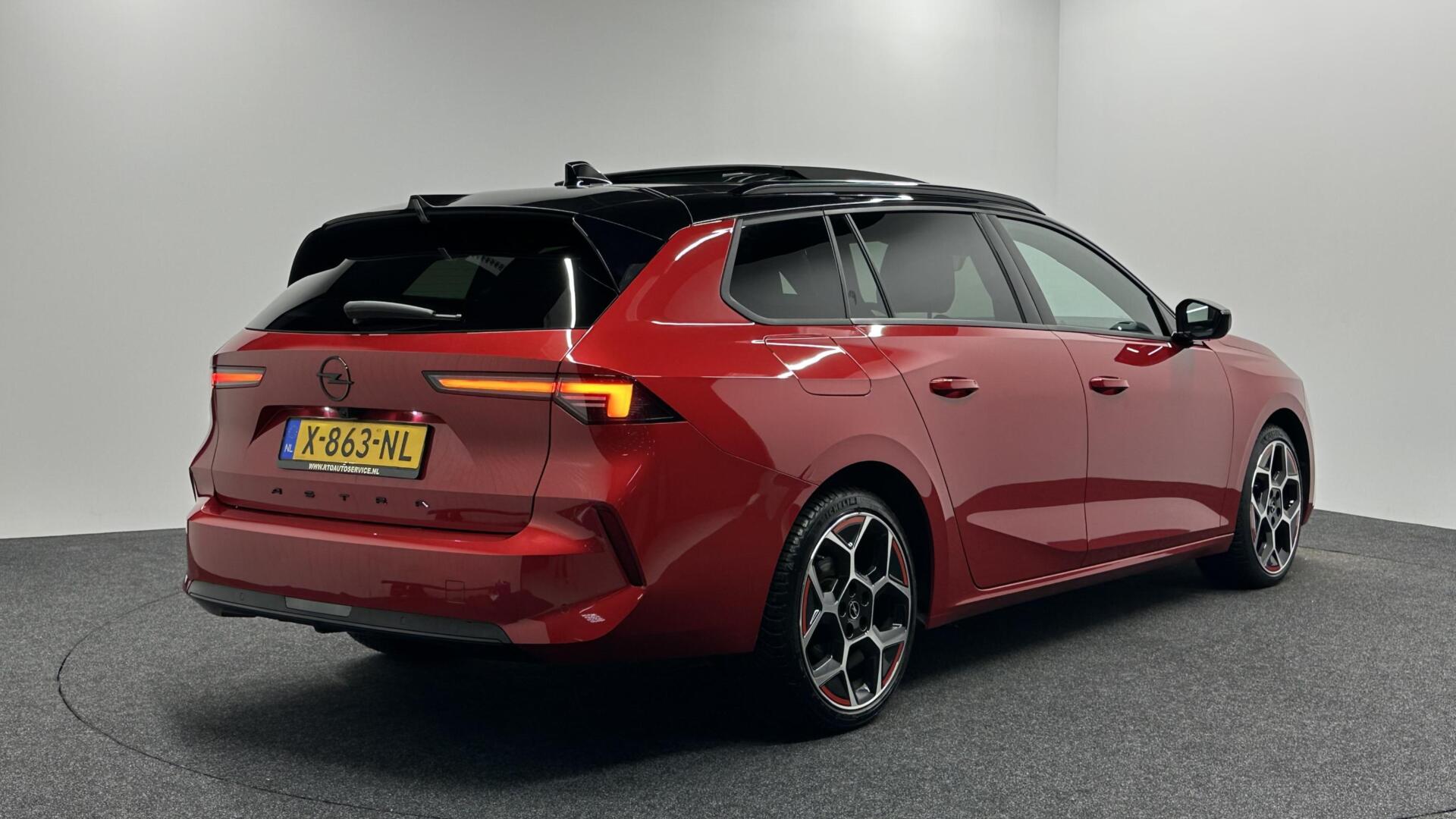 Foto van Opel Astra Sports Tourer