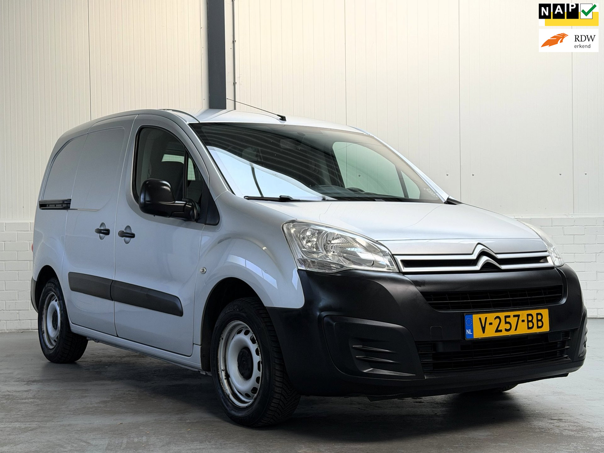 Citroen Berlingo 1.6 BlueHDI 75 Business Economy|Trekhaak|Cruise|Airco 2016 - voorkant