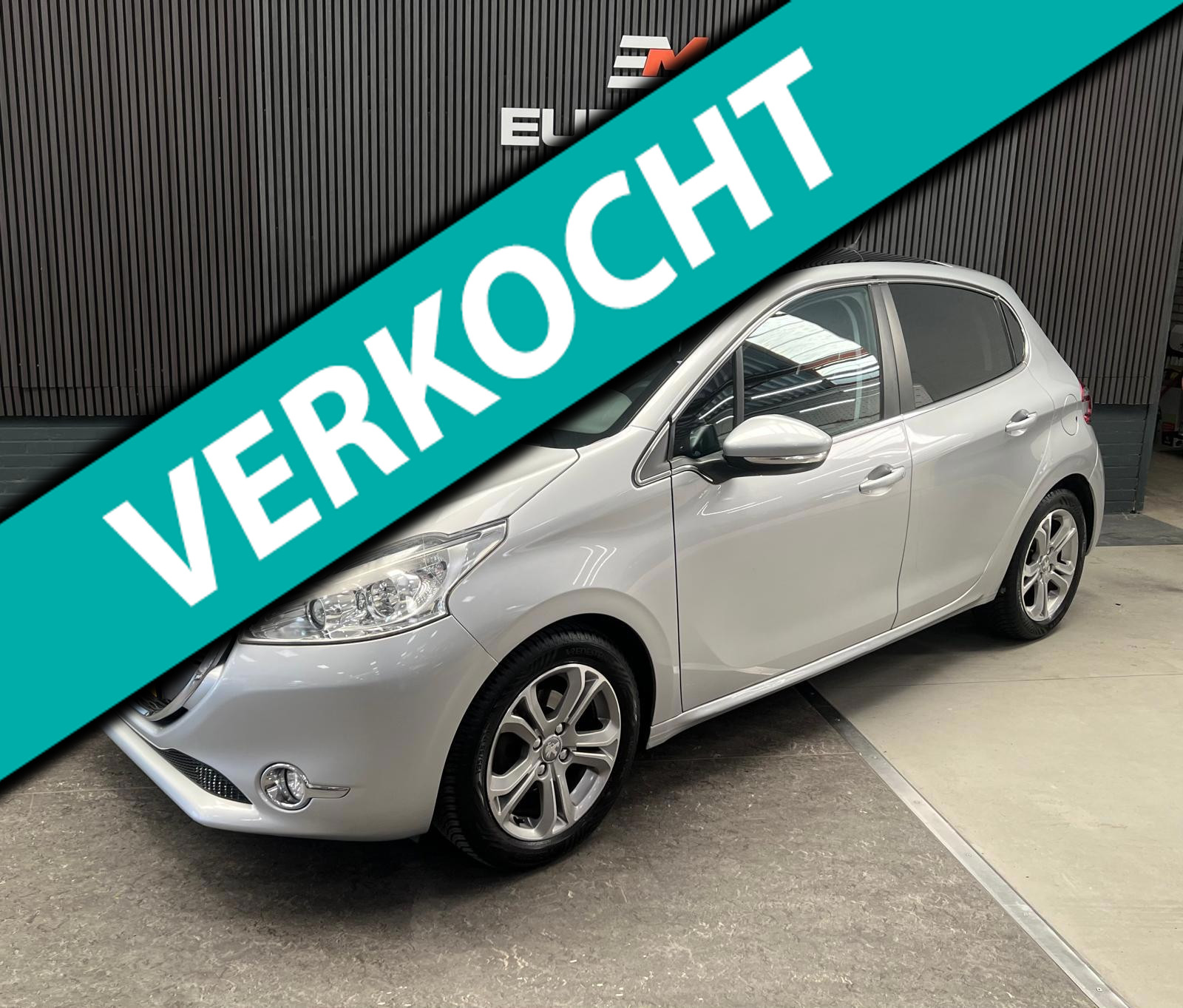 Peugeot 208 1.2 VTi Allure NAP - Panorama - Navigatie - Auto Airco 2013 - voorkant