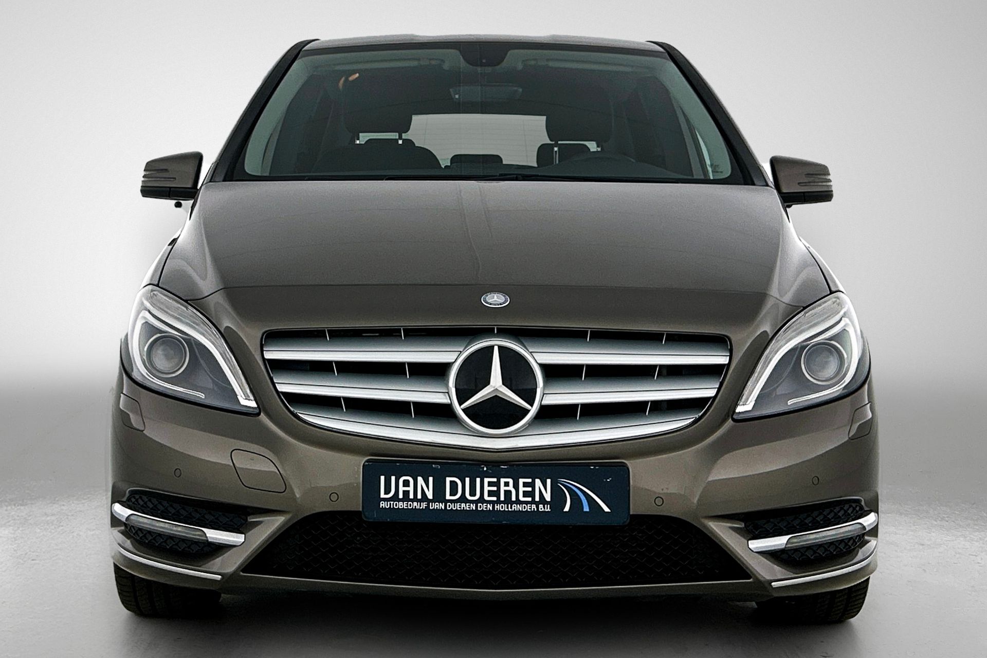 Foto van Mercedes-Benz B 180