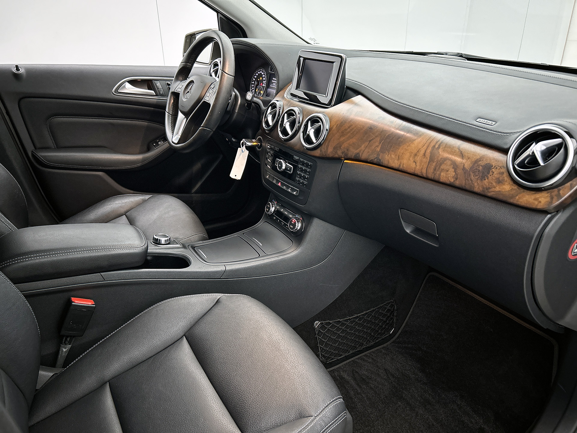 Foto van Mercedes-Benz B 180