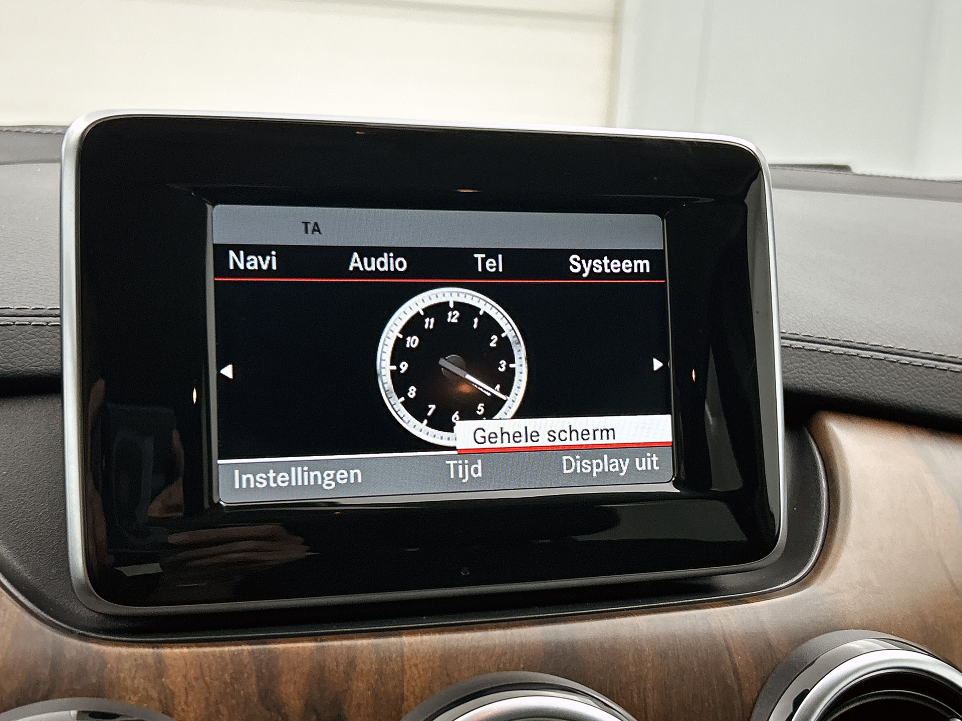 Foto van Mercedes-Benz B 180