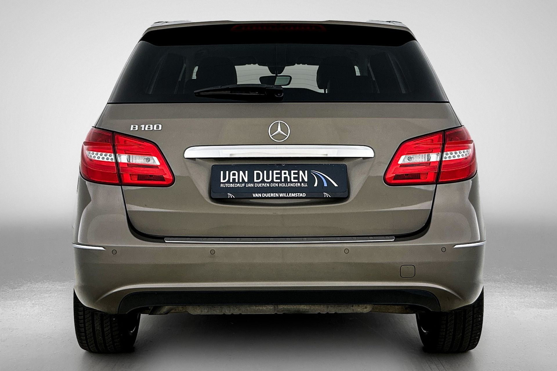 Foto van Mercedes-Benz B 180