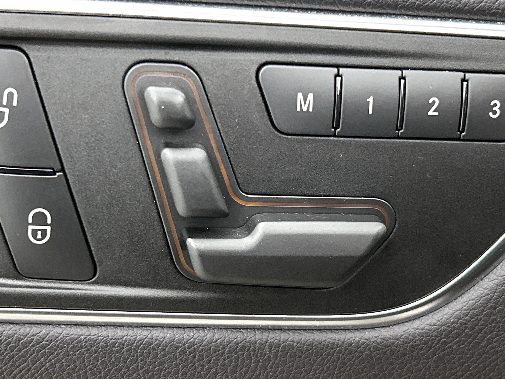 Foto van Mercedes-Benz B 180