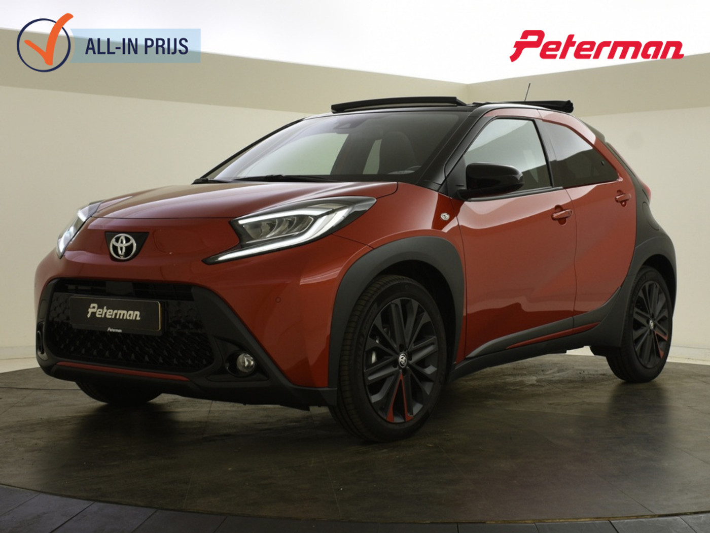 Toyota Toyota Aygo X 1.0 VVT-i S-CVT Premium Bi-tone Cabrio | JBL | PDC | 2023 - voorkant