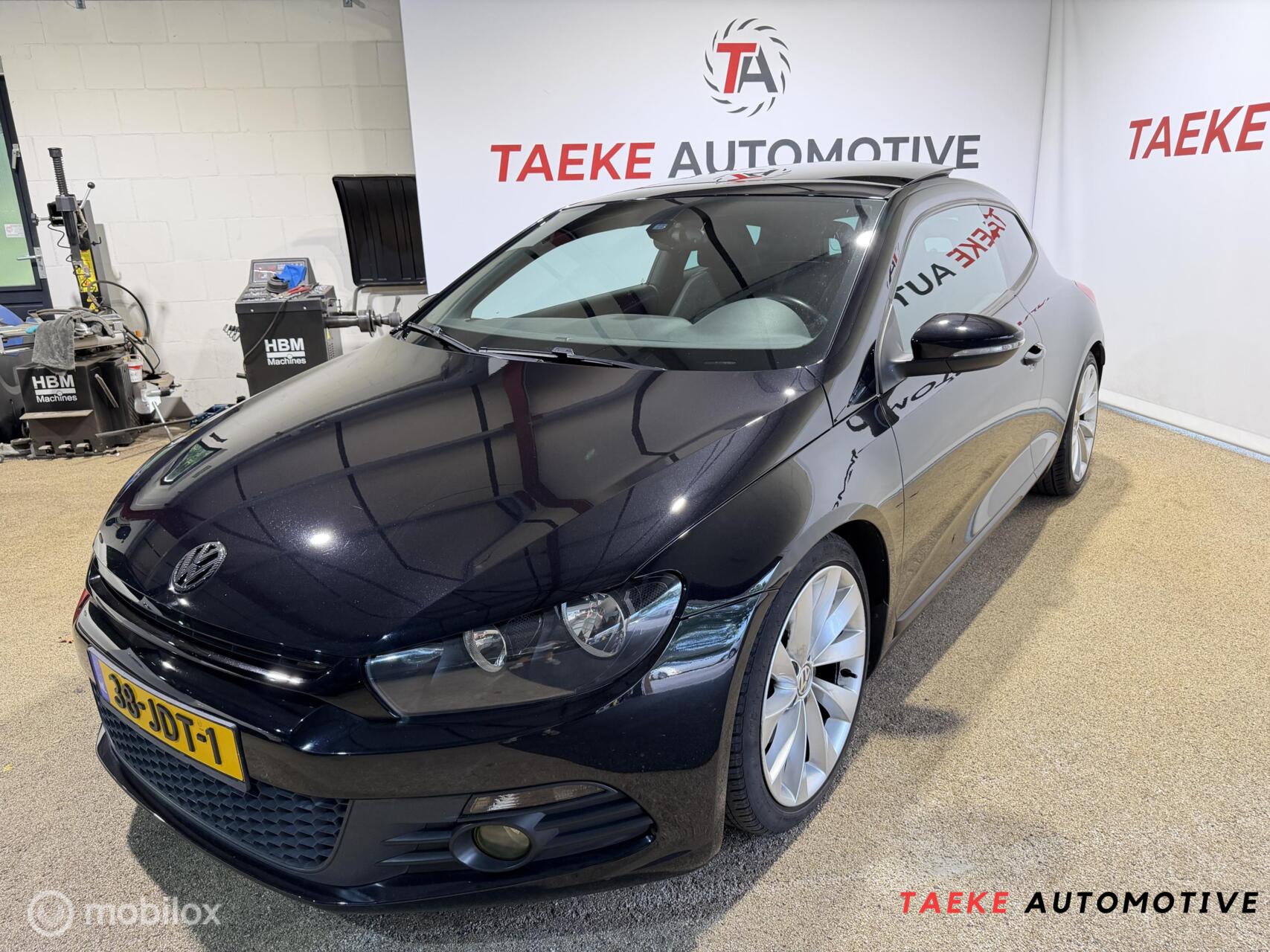 Volkswagen Scirocco 2.0 TSI Highline Plus CLIMA/CRUISE/PANO 2009 - voorkant