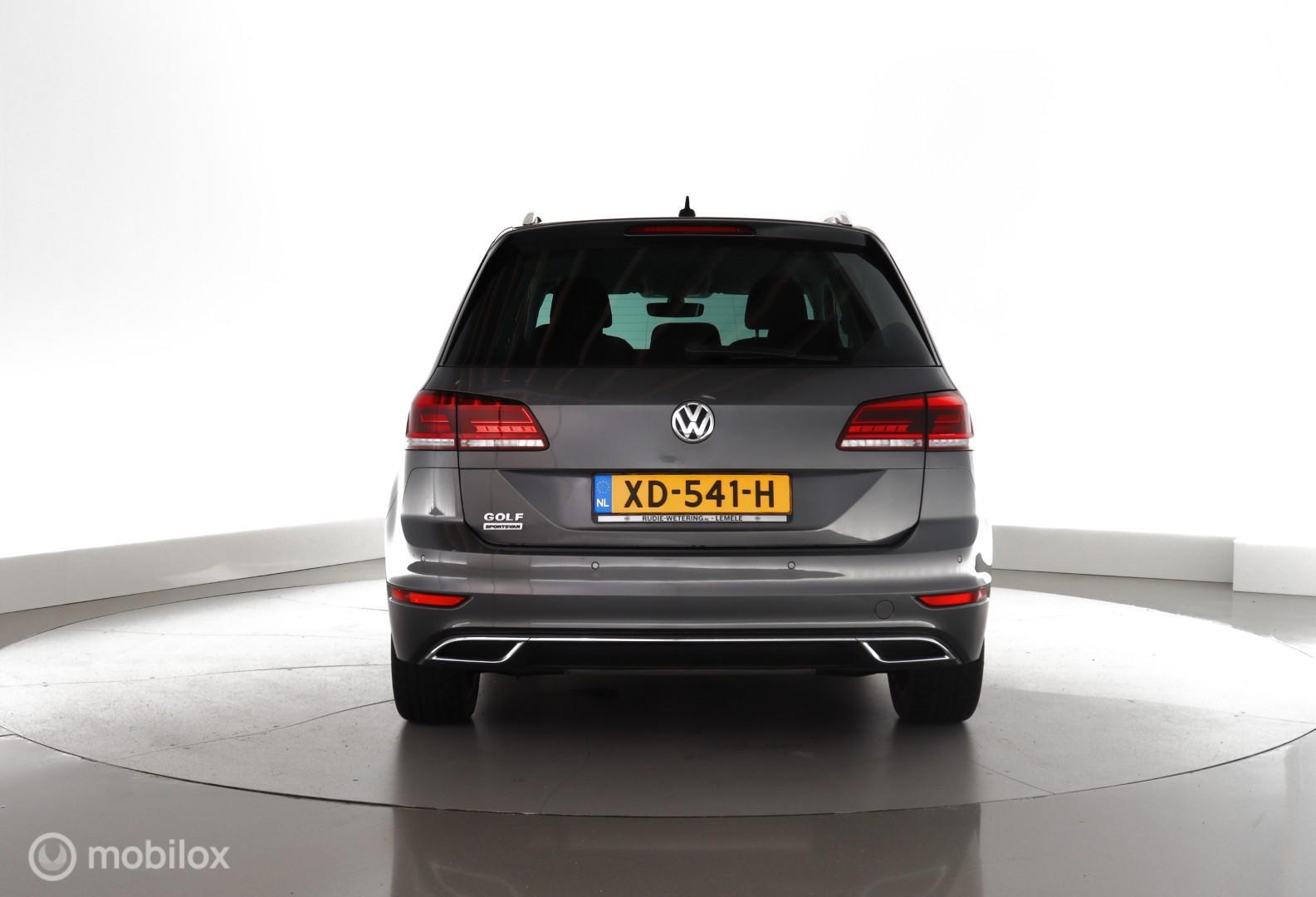 Foto van Volkswagen Golf Sportsvan