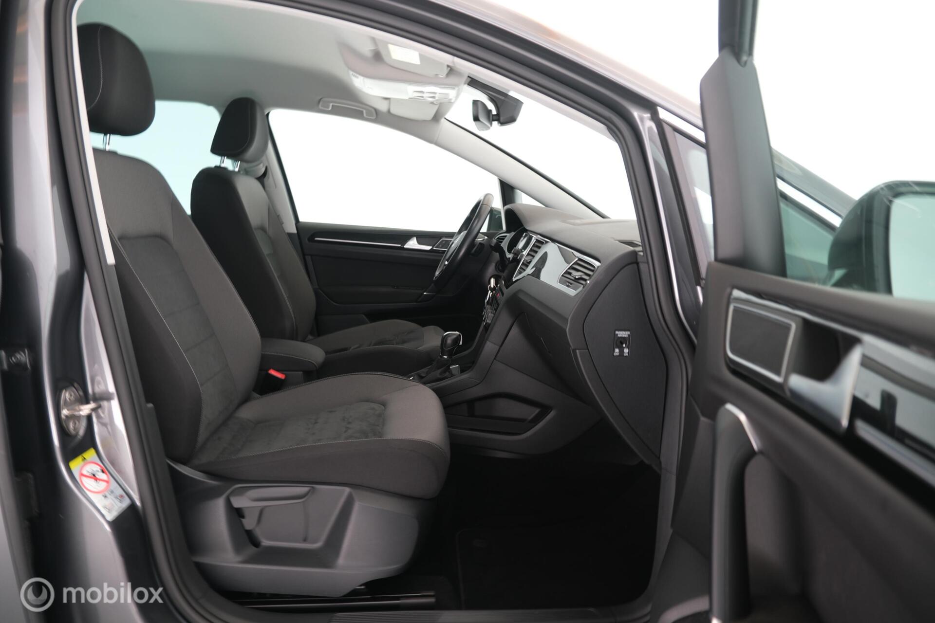 Foto van Volkswagen Golf Sportsvan