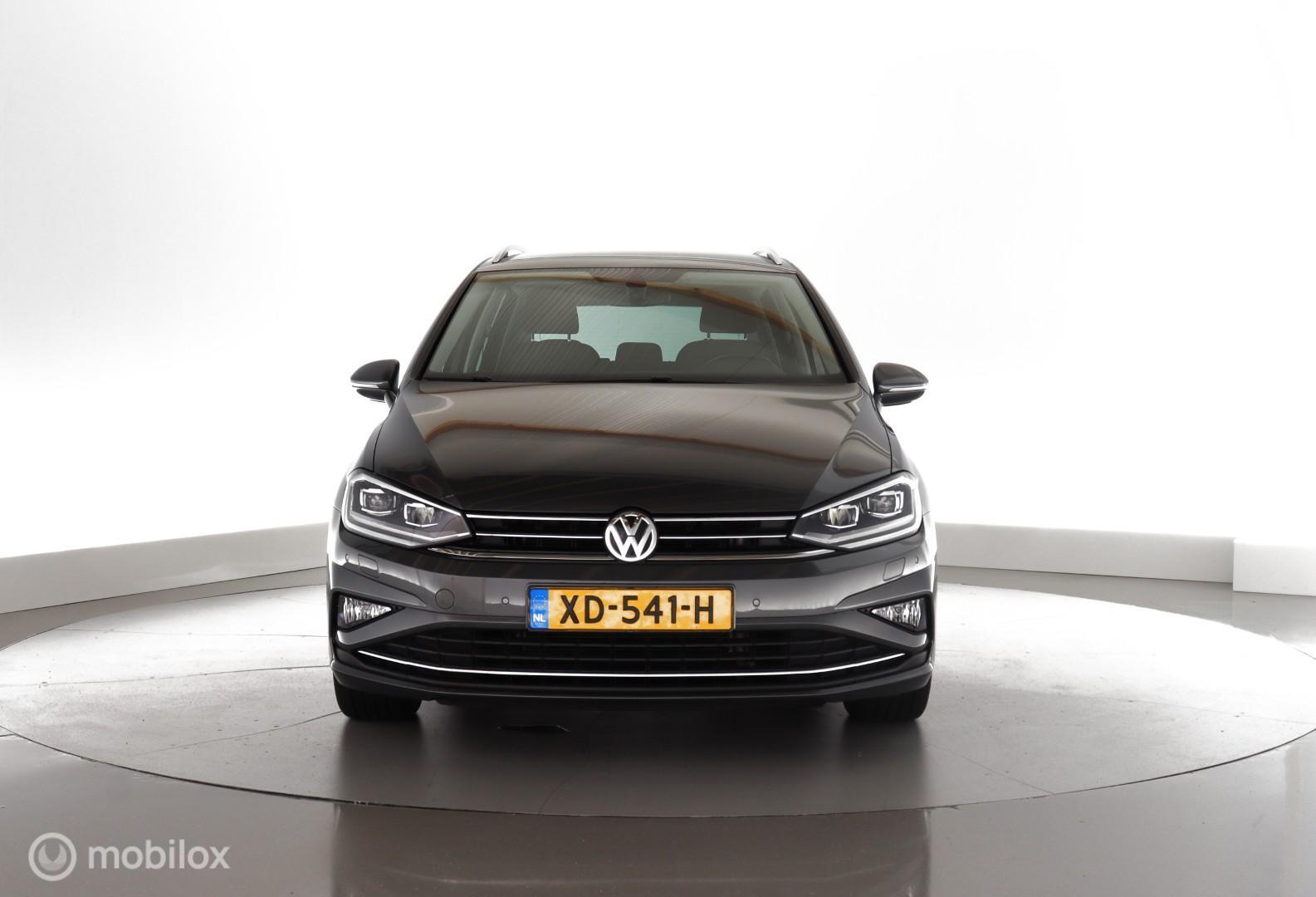 Foto van Volkswagen Golf Sportsvan