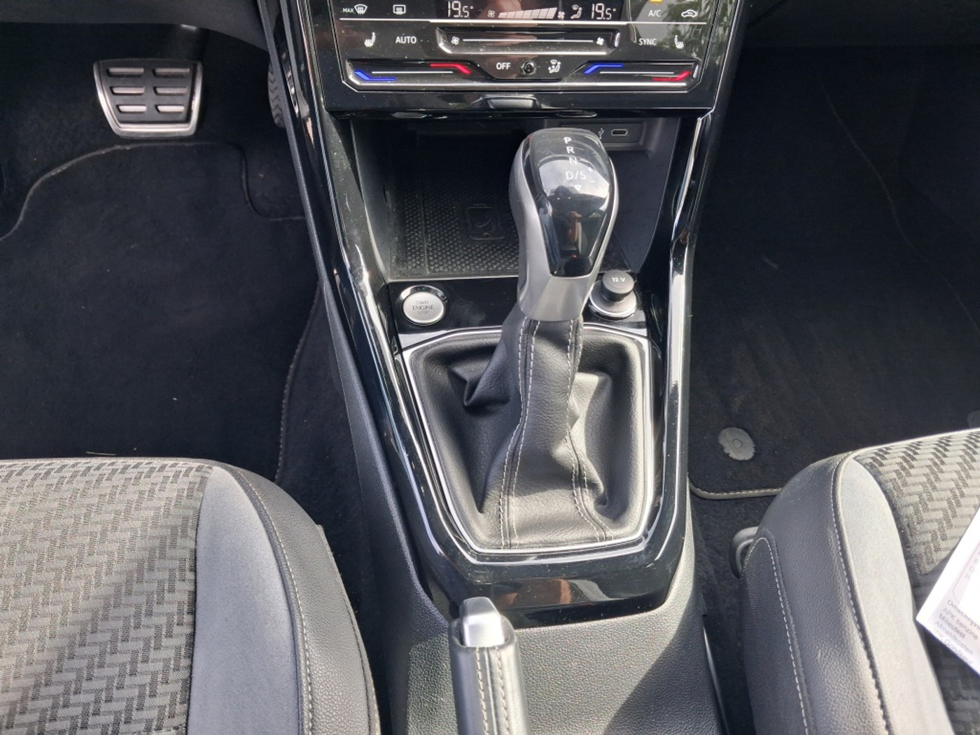 Foto van Volkswagen T-cross