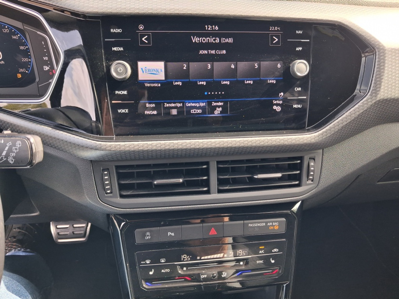 Foto van Volkswagen T-cross