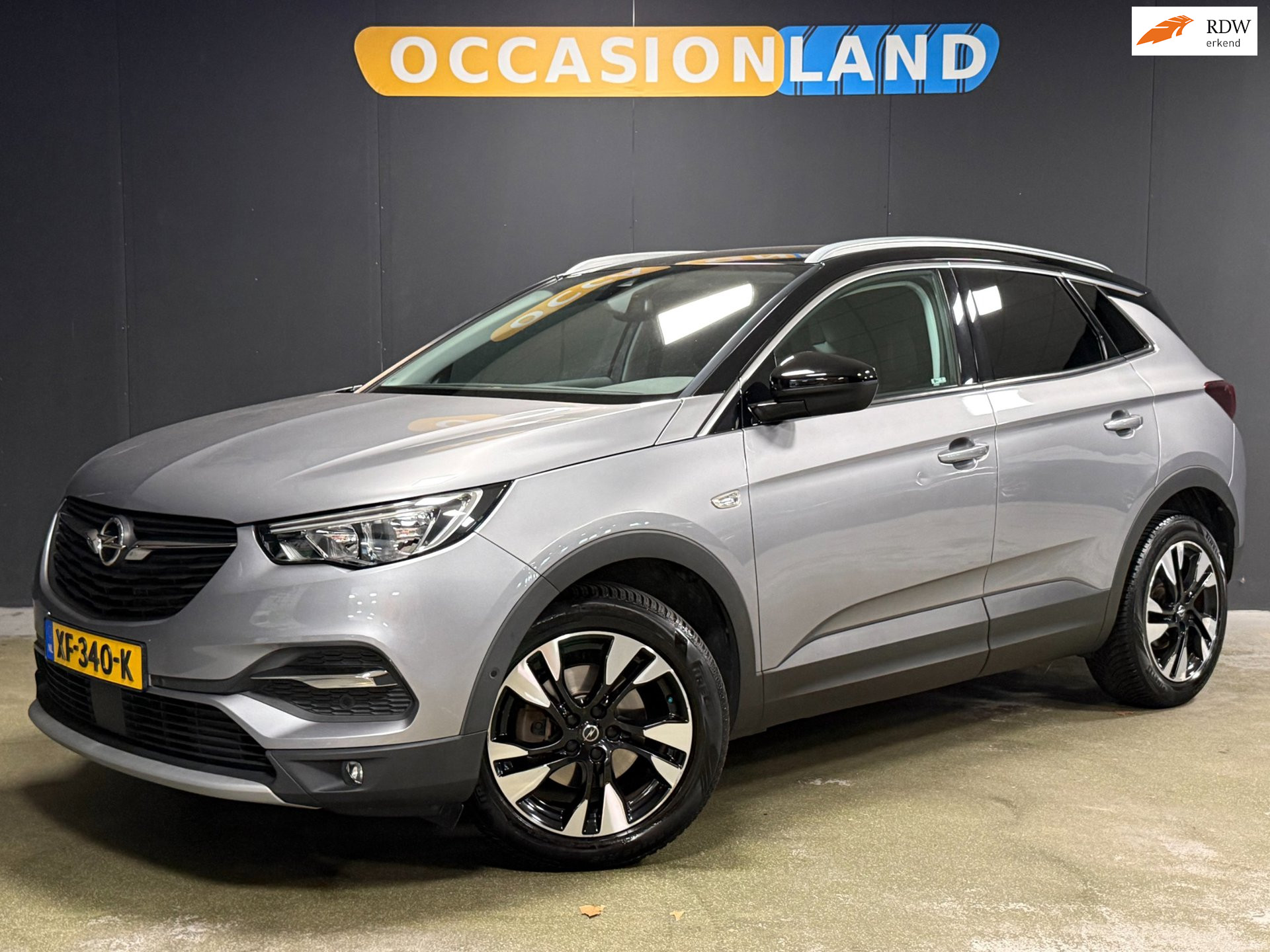 Opel Grandland X 1.2 Turbo Innovation|TREKHAAK|KEYLESS|PDC|CRUISE|SFEER|CAMERA|DODEHOEK|CARPLAY|DAB|NAVI|BLUETOOTH|18INCH| 2018 - voorkant