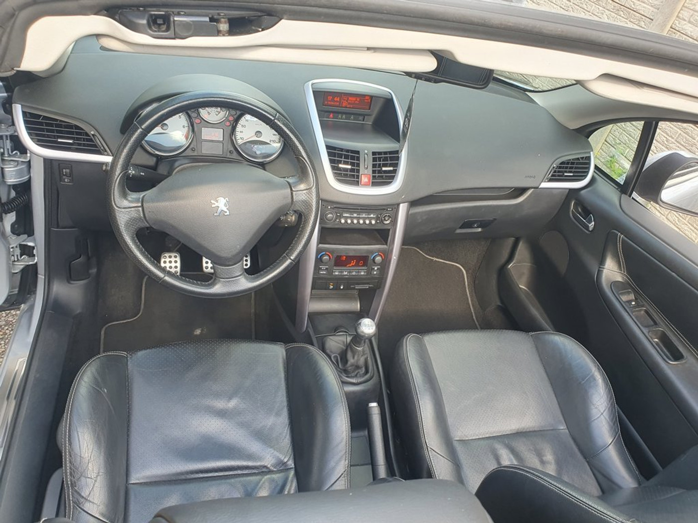 Foto van Peugeot 207 CC