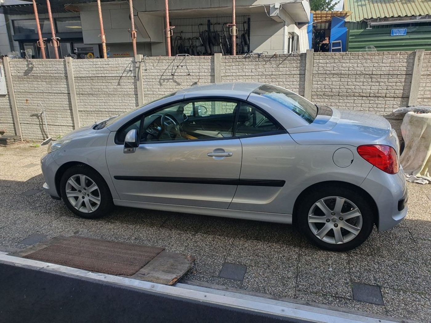 Foto van Peugeot 207 CC