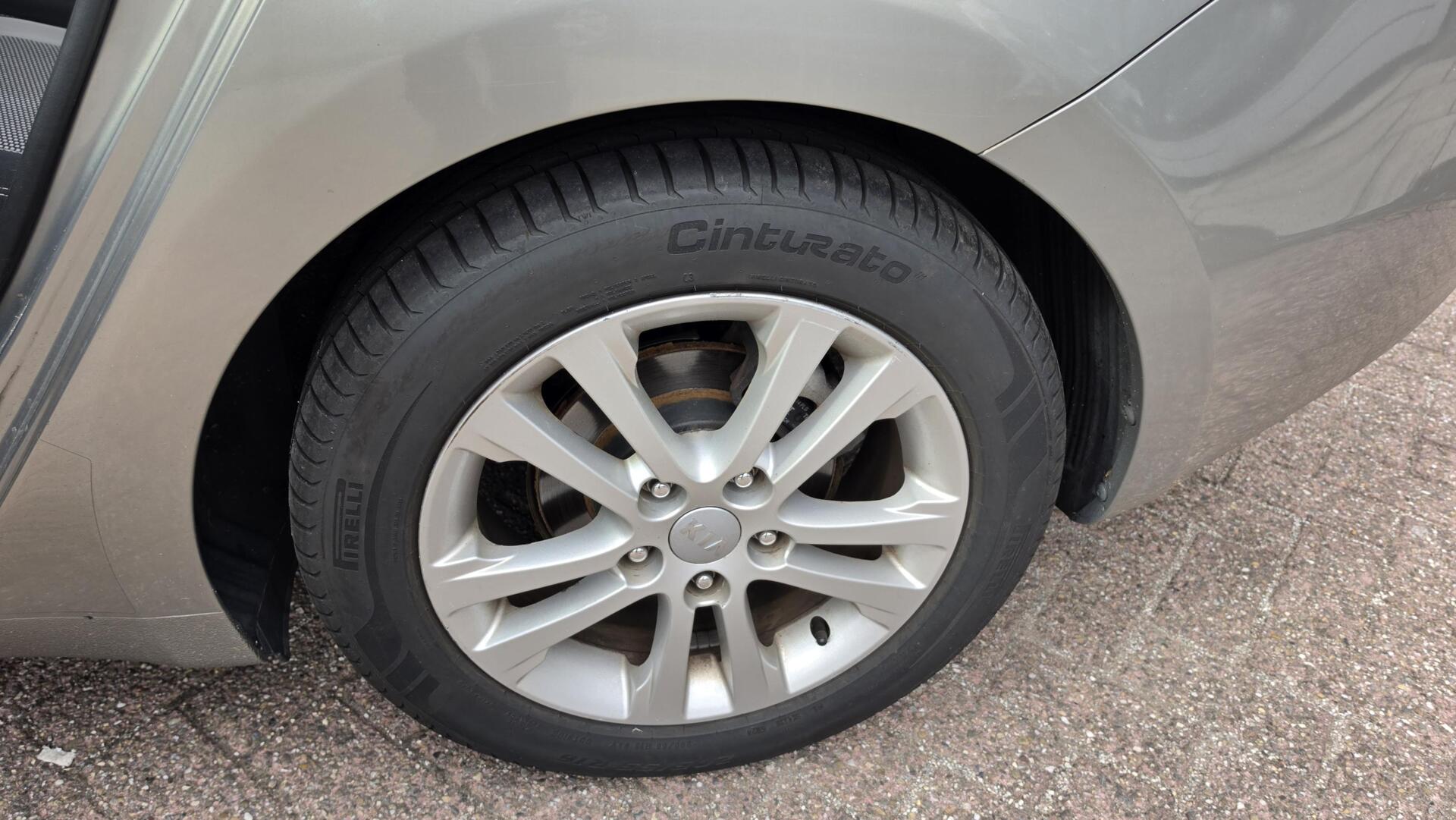 Foto van Kia Cee D