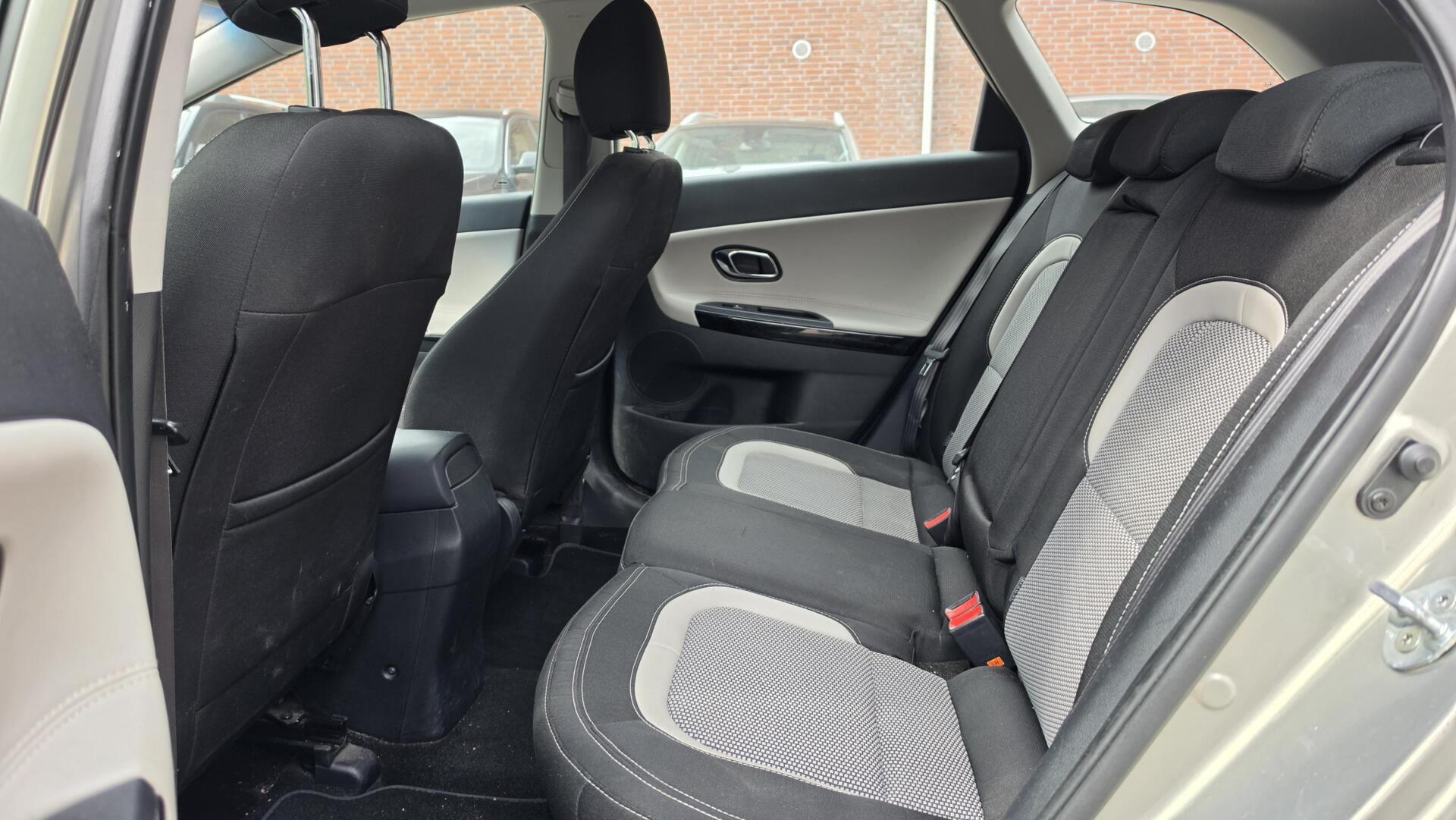 Foto van Kia Cee D