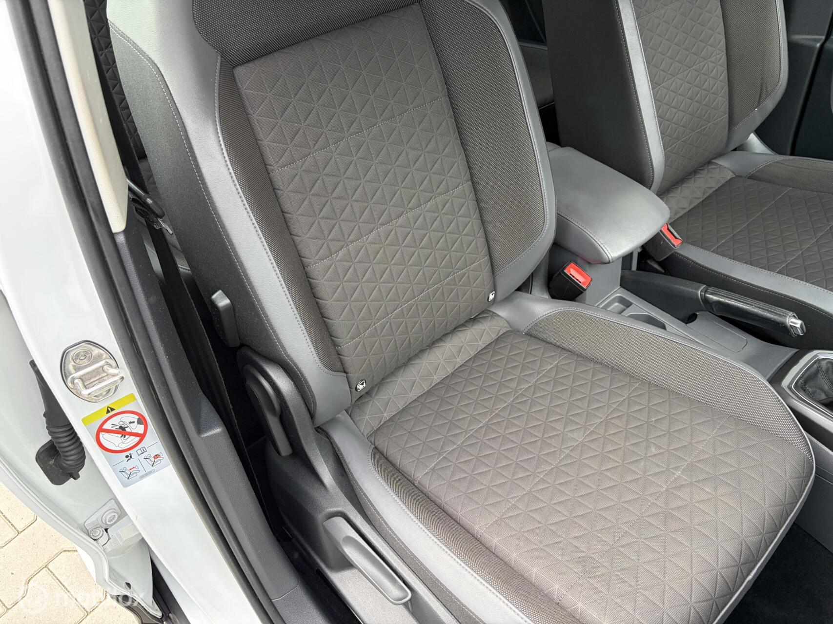 Foto van Volkswagen T-cross