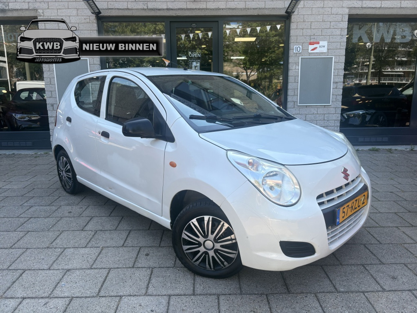 Suzuki Alto 1.0 Cool 5Drs Airco Nw koppeling Beurt 2011 - voorkant