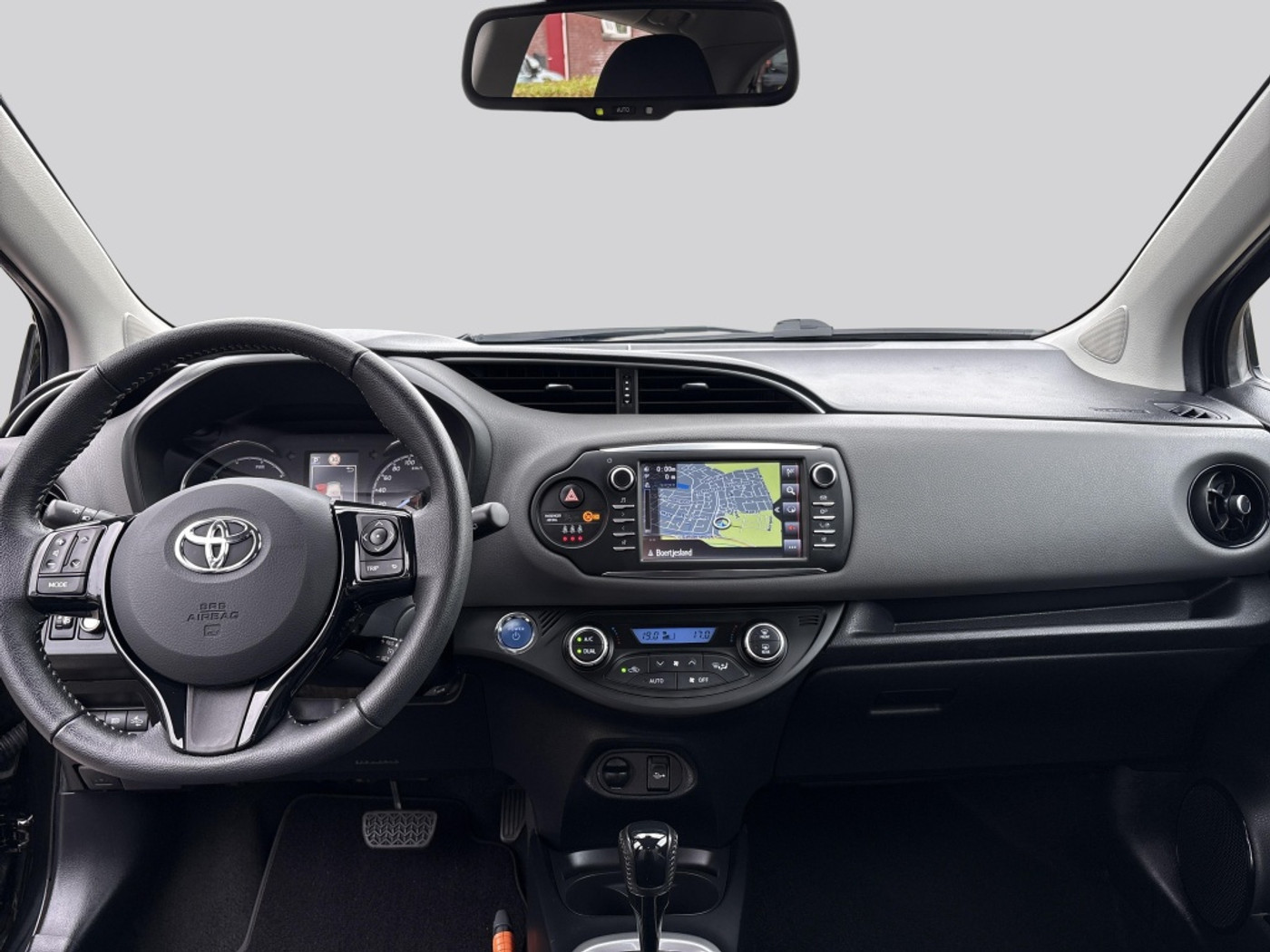 Foto van Toyota Toyota Yaris Hybrid