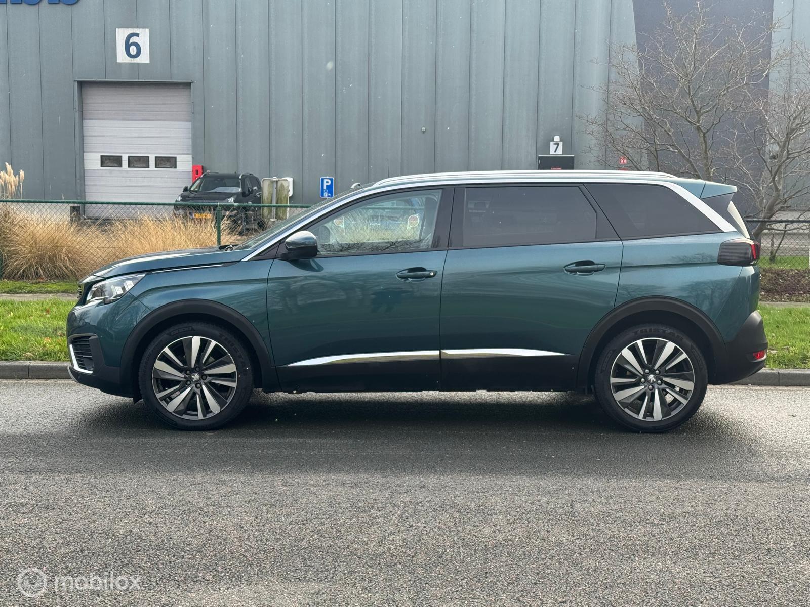 Foto van Peugeot 5008