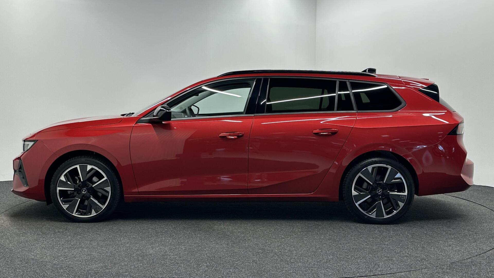 Foto van Opel Astra Sports Tourer
