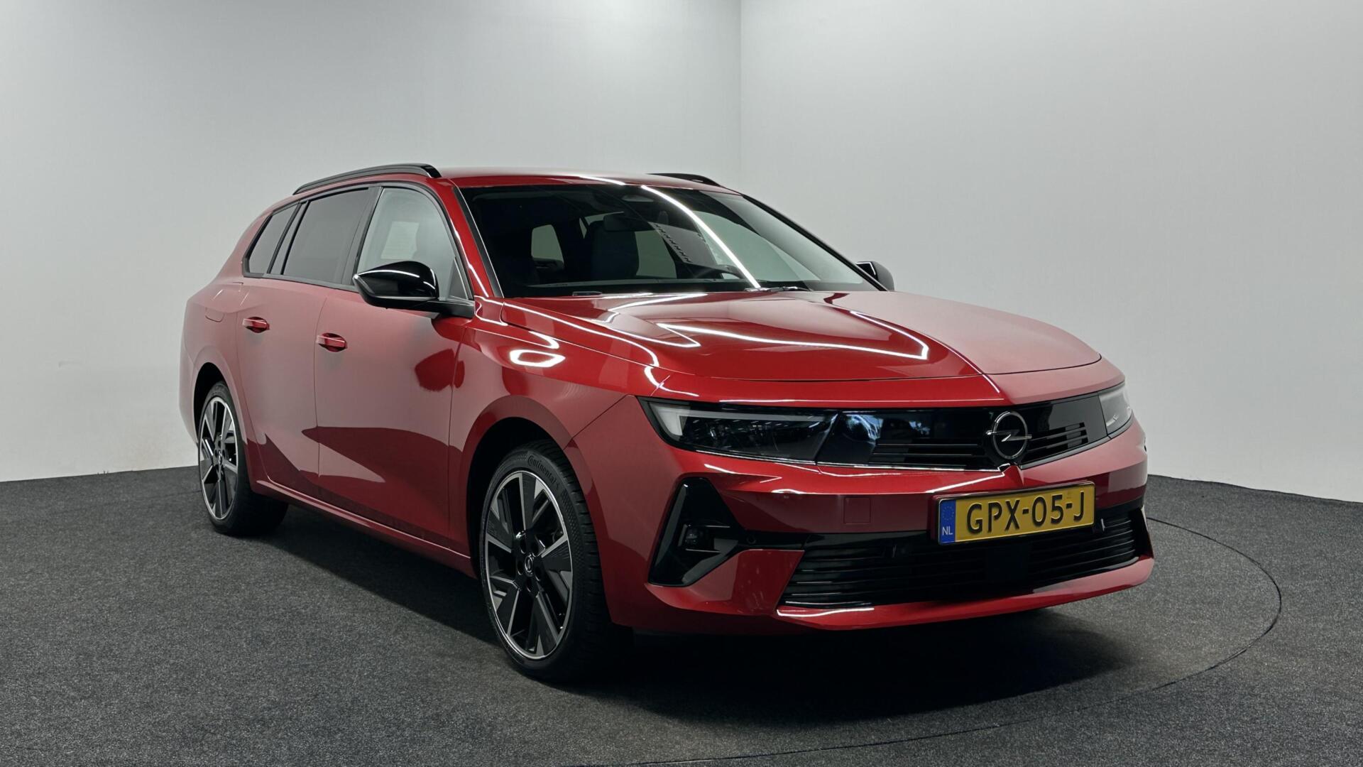 Foto van Opel Astra Sports Tourer