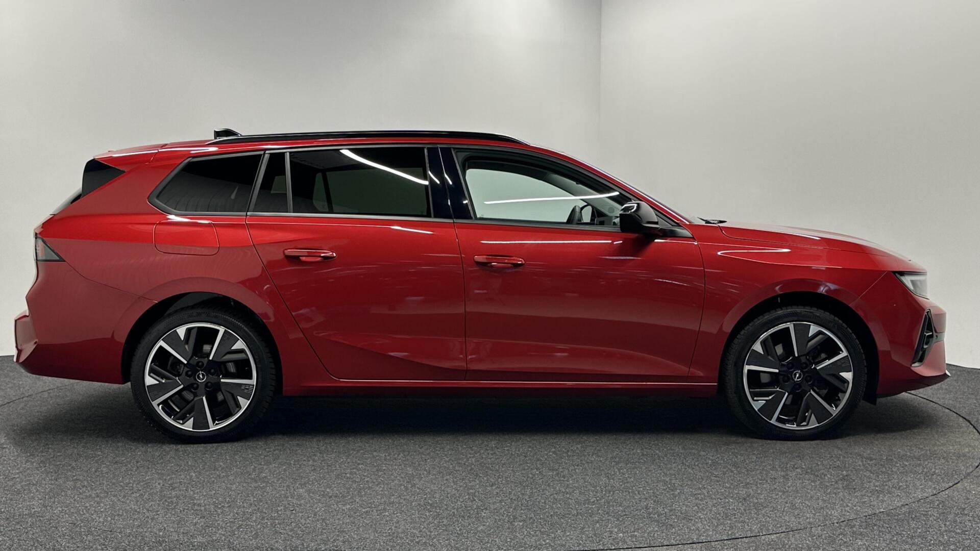 Foto van Opel Astra Sports Tourer