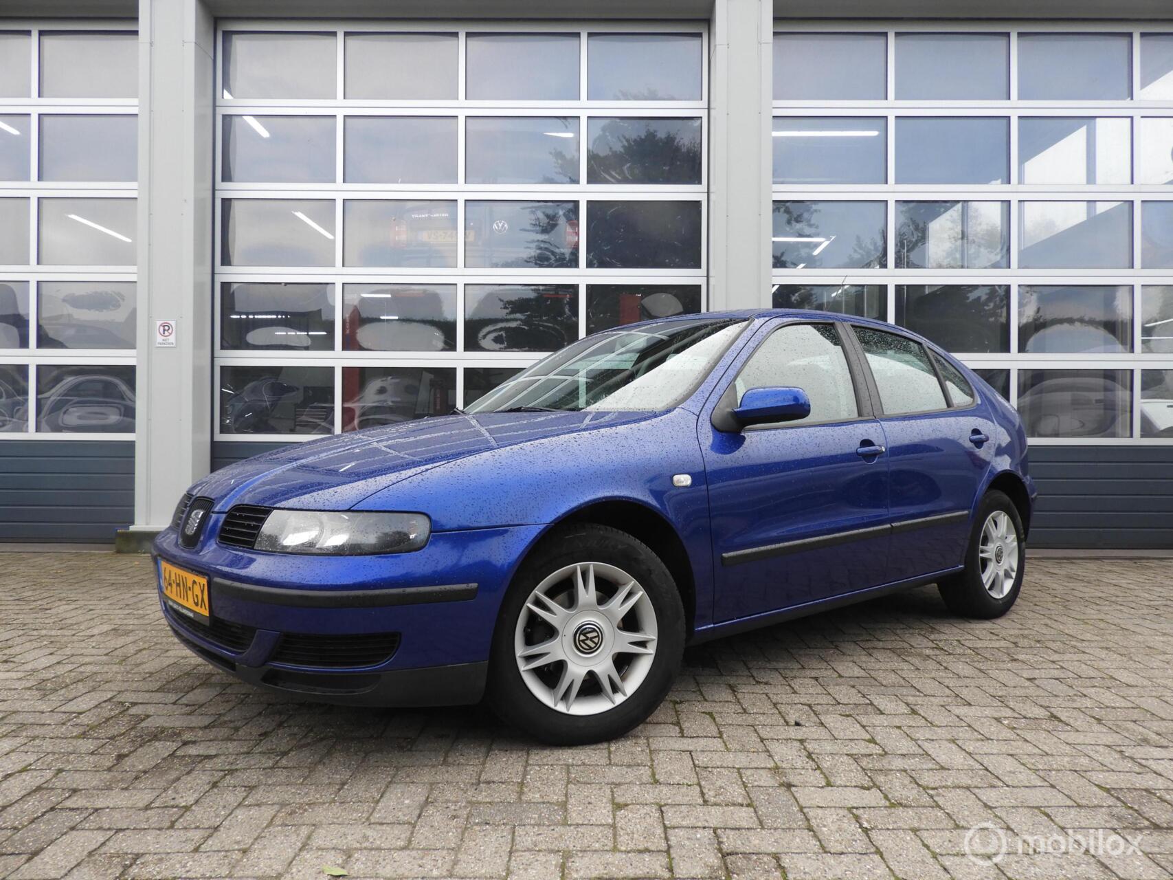 Seat Leon 1.6-16V Signo 2001 - voorkant