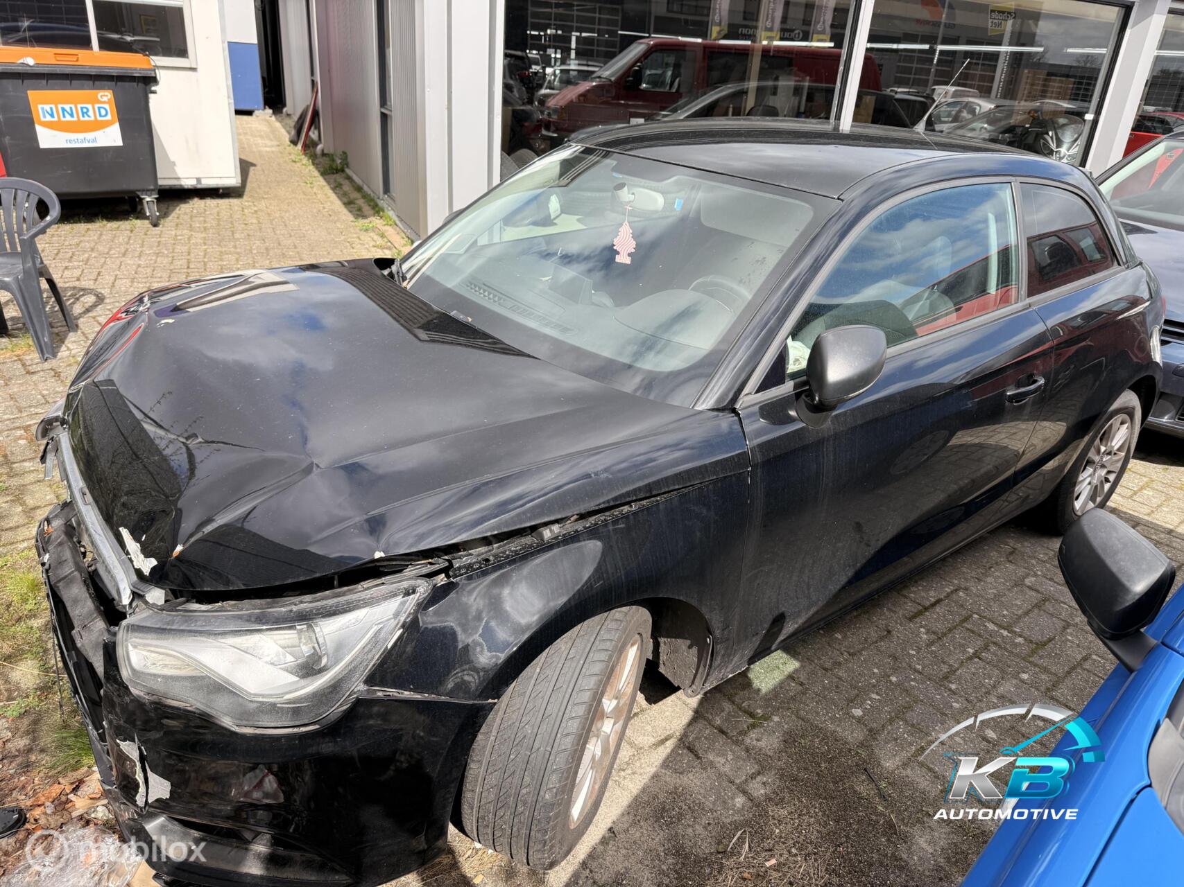 Audi Audi A1 1.2 TFSI Attraction | schade | 2011 - voorkant