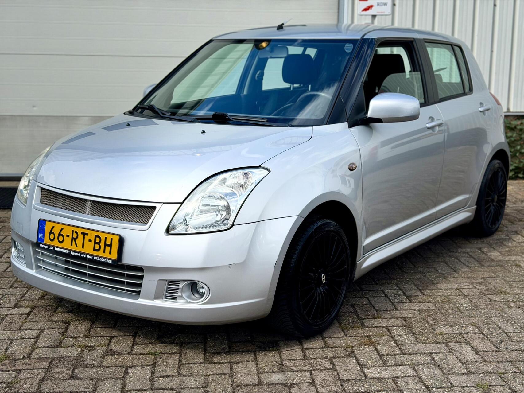 Suzuki Swift 1.3 GLS NIEUWE APK NAP 2005 - voorkant