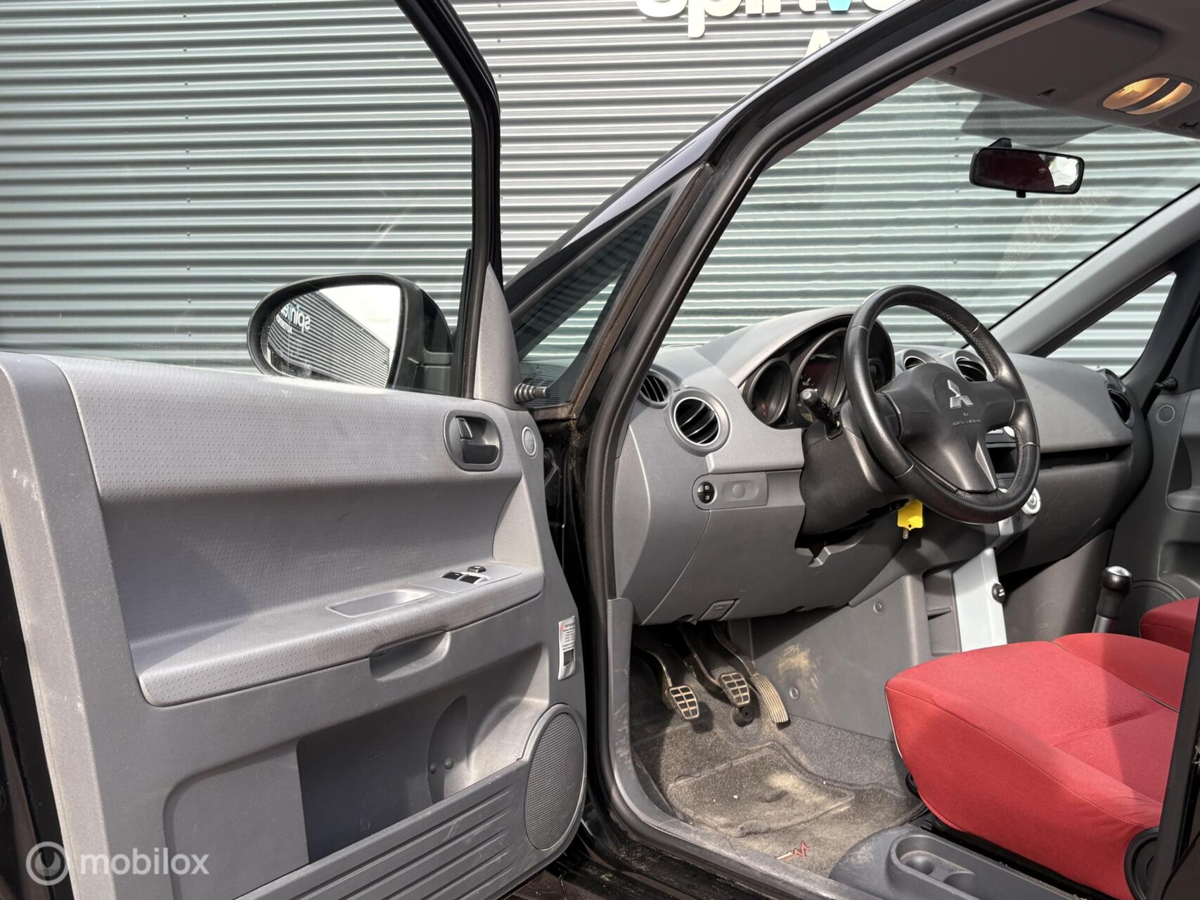 Foto van Mitsubishi Mitsubishi Colt