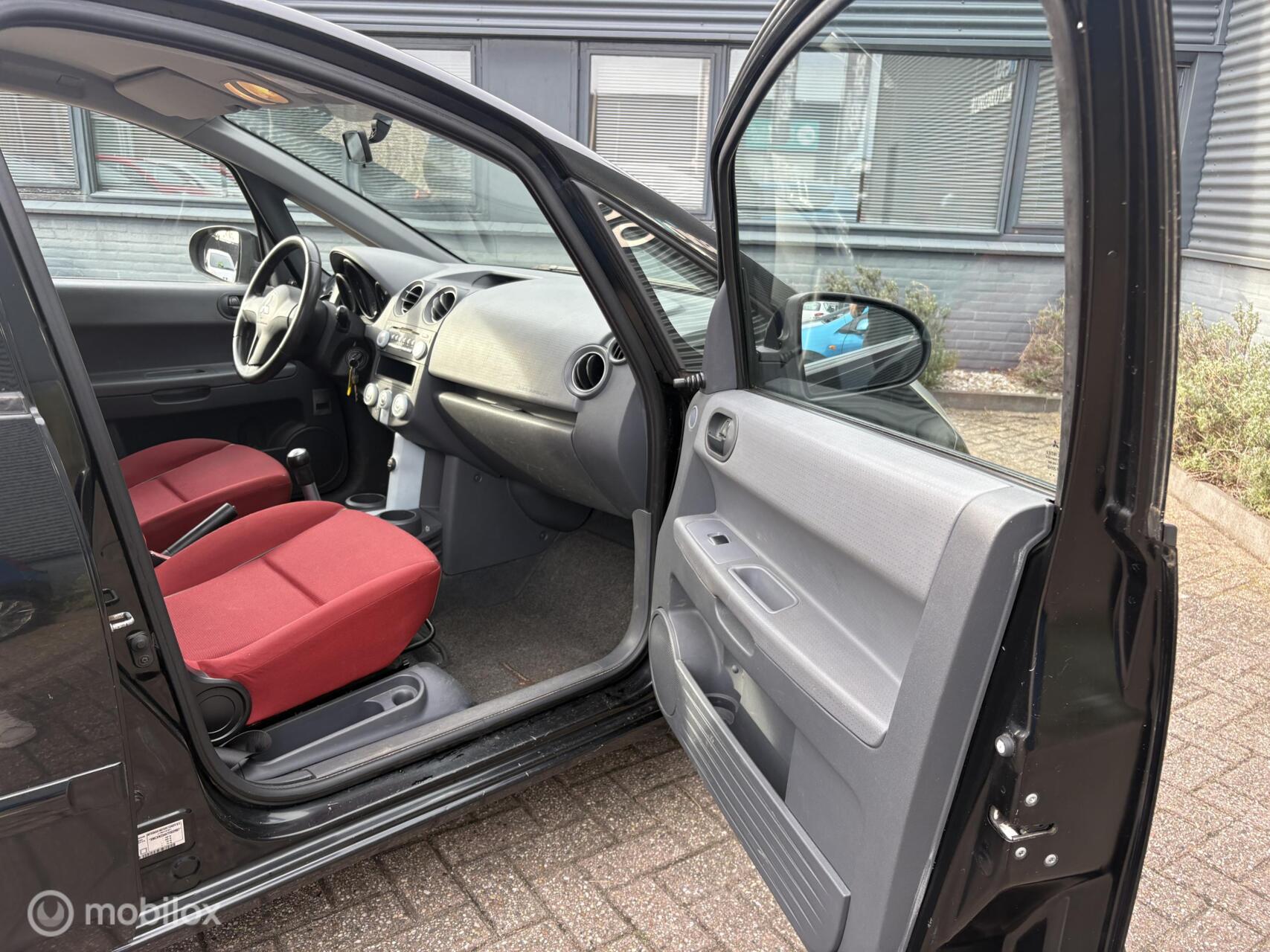 Foto van Mitsubishi Mitsubishi Colt