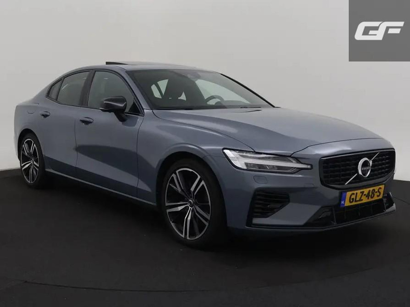 Volvo S60 2.0 T8 Recharge AWD R-Design Pano H/K HUD 360° ACC Carplay 2022 - voorkant