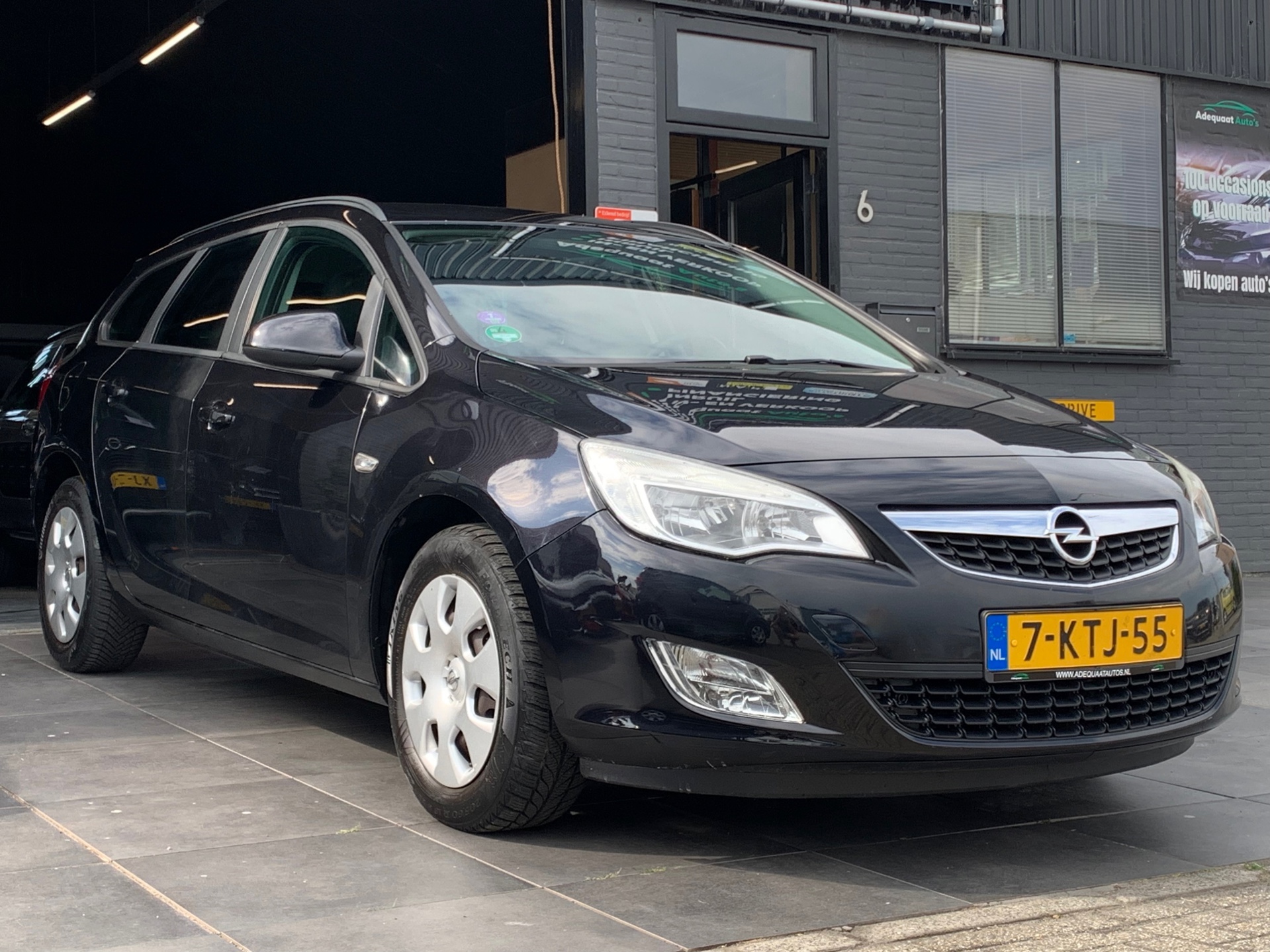 Foto van Opel Astra Sports Tourer